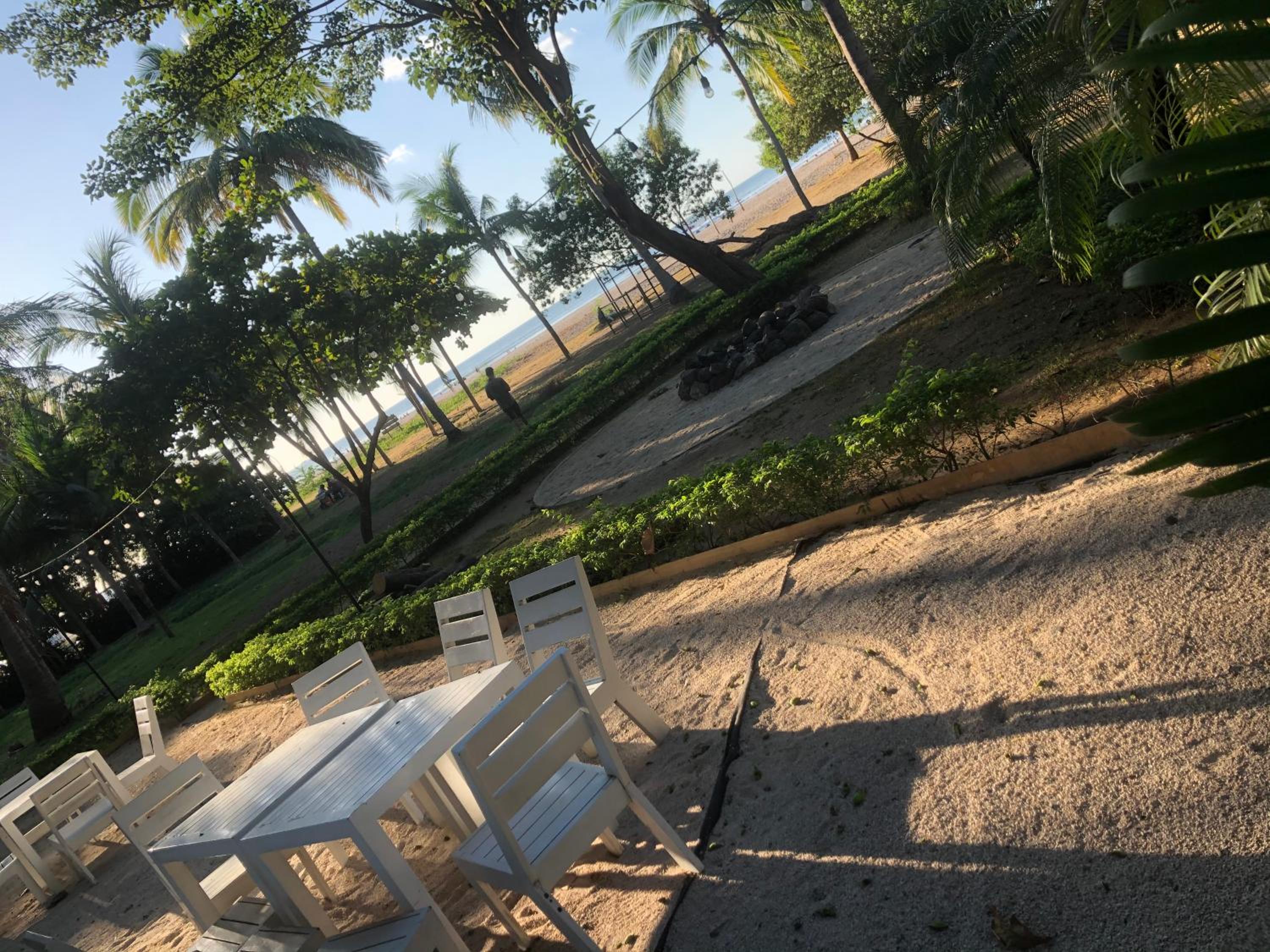 Casa Aura Beachfront B&B