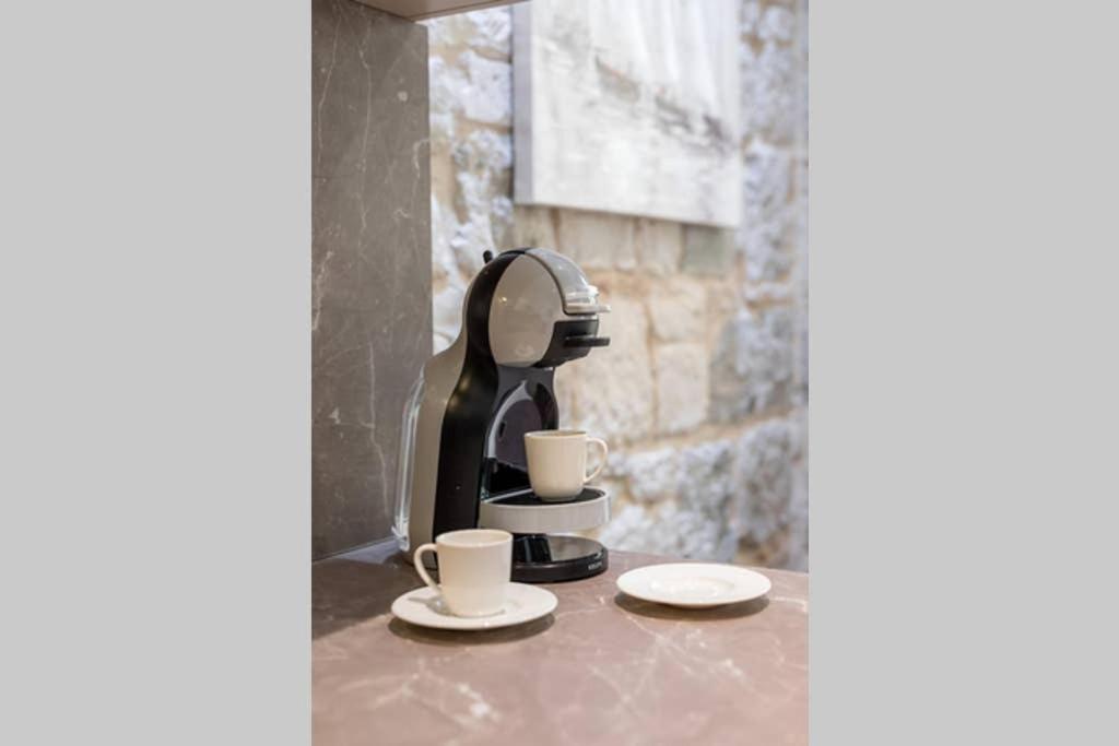 Adriatik Lux Teatro 1 en Split — kitchen