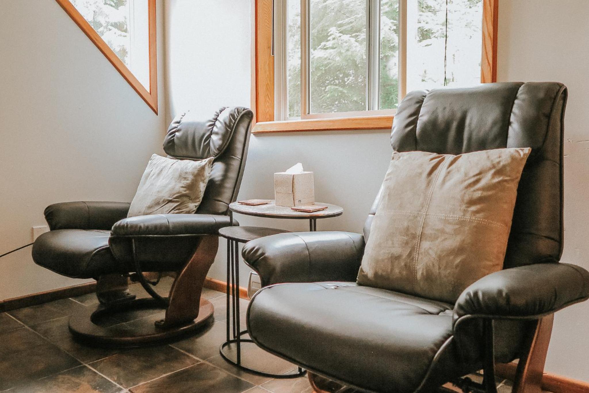 Tofino Vacations - Cobble Wood and Bird Sanctuary Guest Houses - Property Image 10