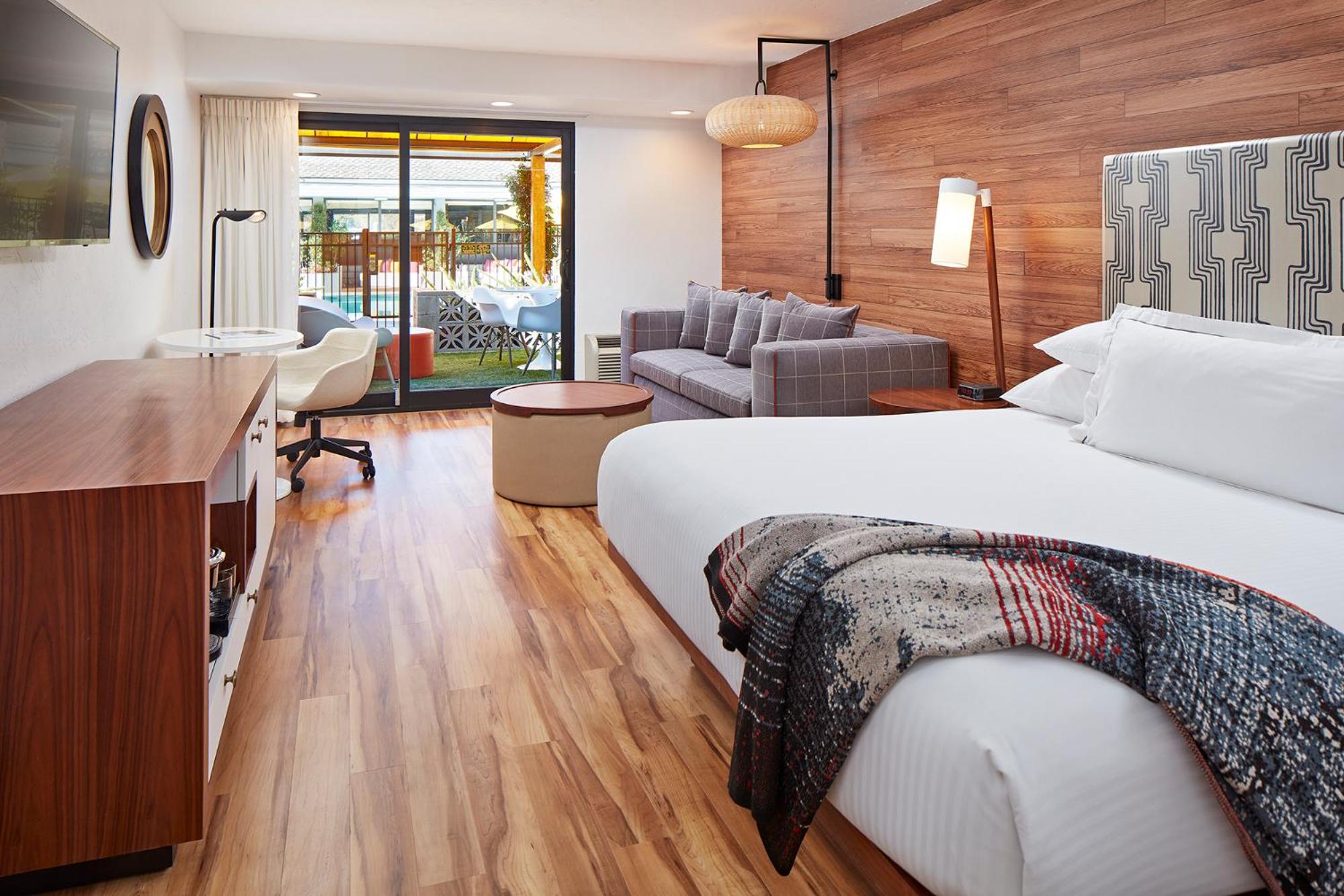 Monterey Vacations - Carmel Mission Inn - Property Image 3