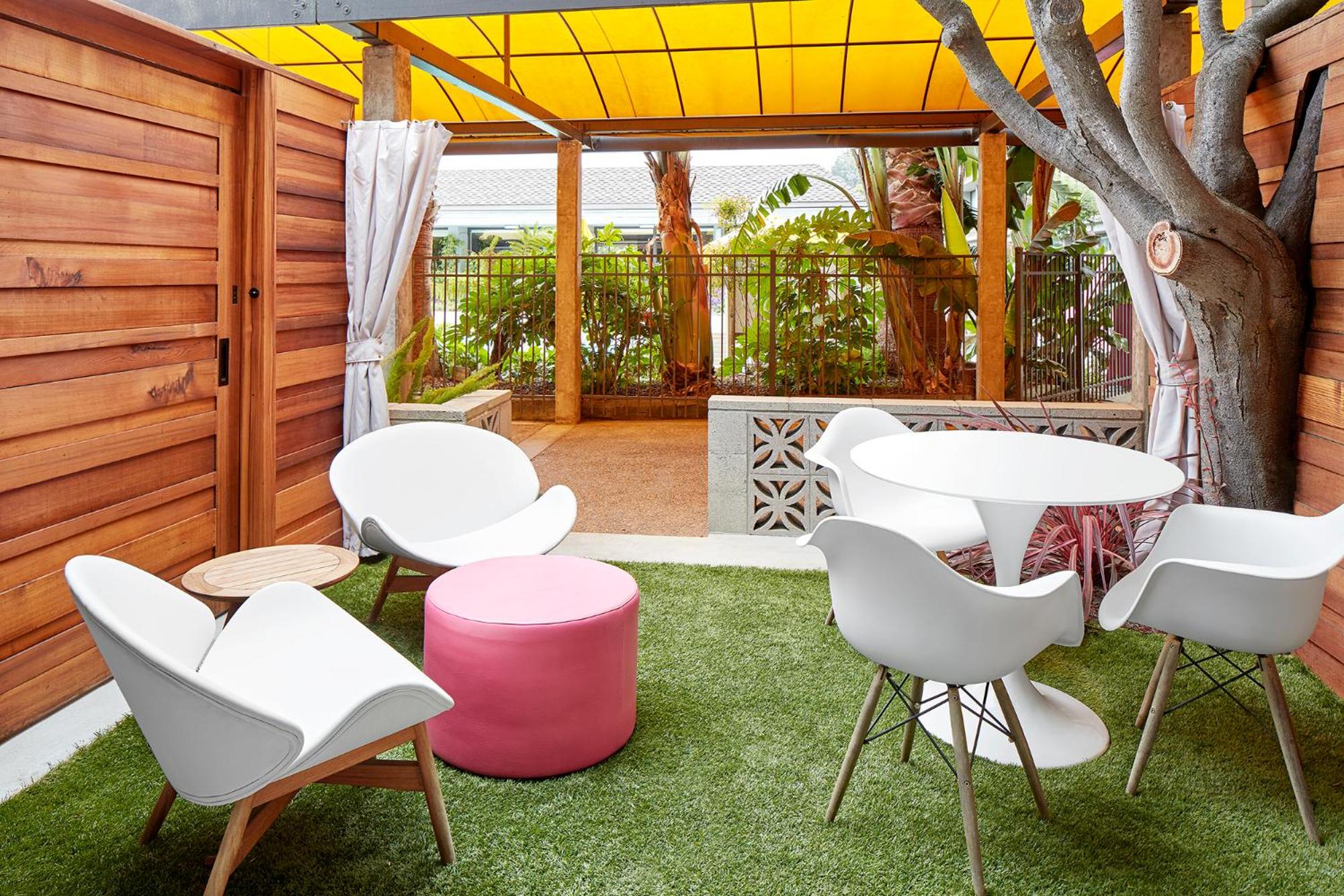 Monterey Vacations - Carmel Mission Inn - Property Image 4