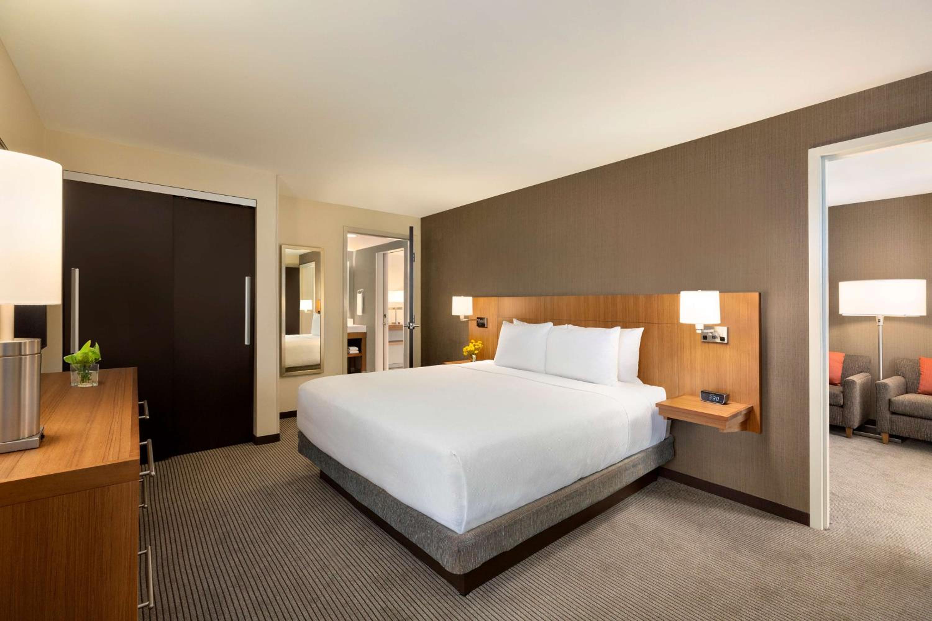 Vacaville Vacations - Hyatt Place Vacaville - Property Image 29