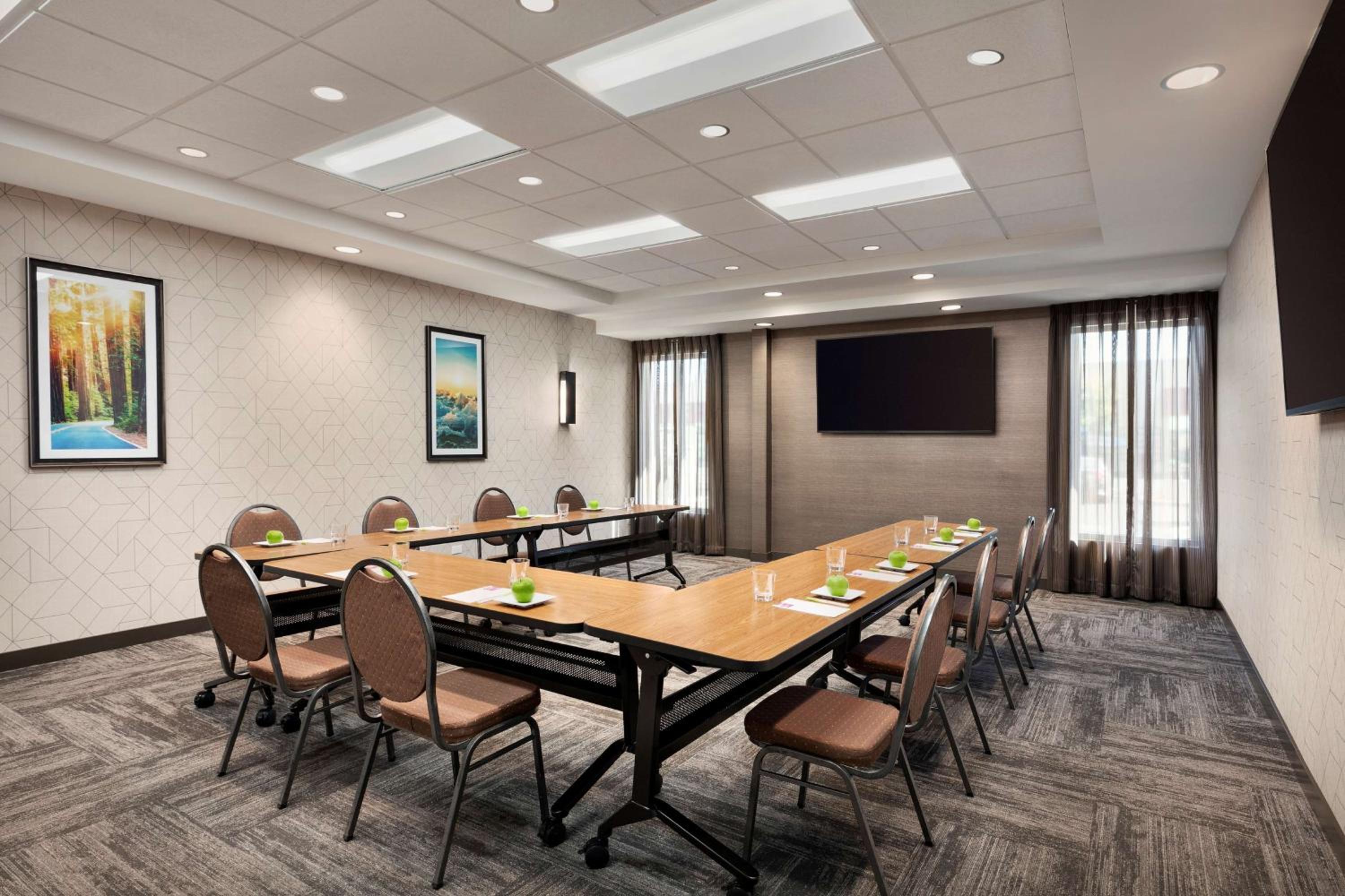 Vacaville Vacations - Hyatt Place Vacaville - Property Image 32