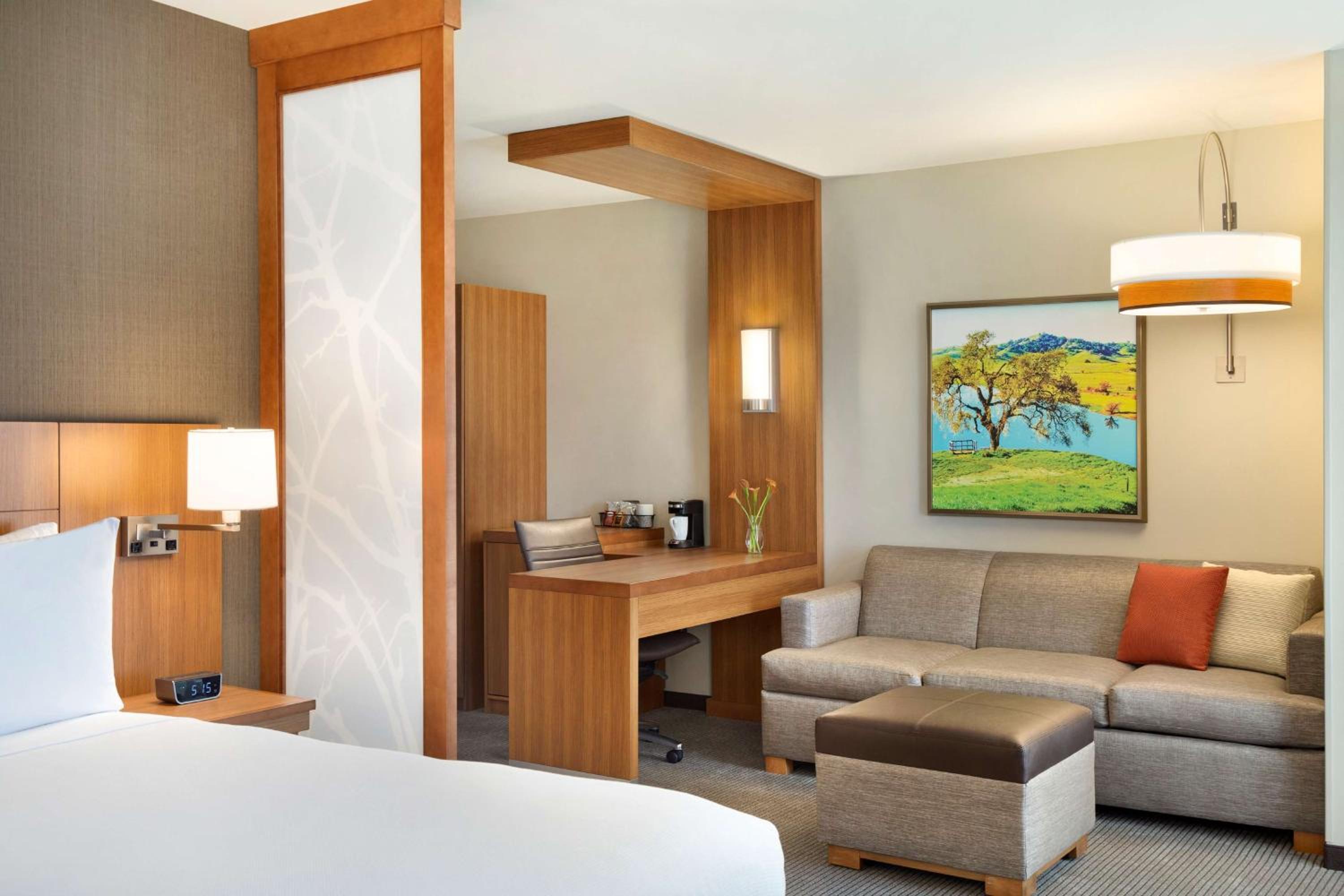 Vacaville Vacations - Hyatt Place Vacaville - Property Image 36