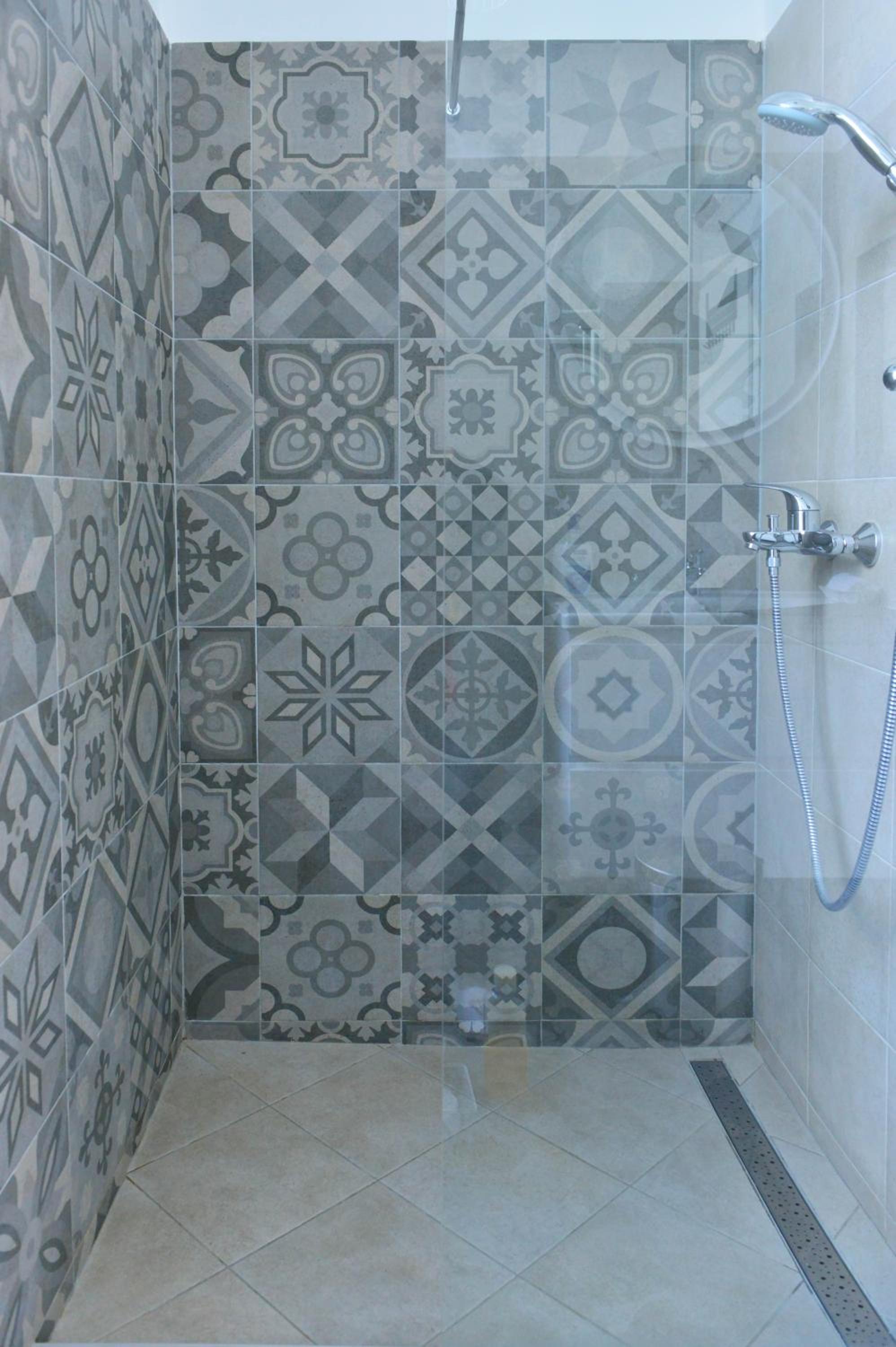 En-suite Rose on Rokova Street - 5 min Walk to the Old Town of Split photo 3