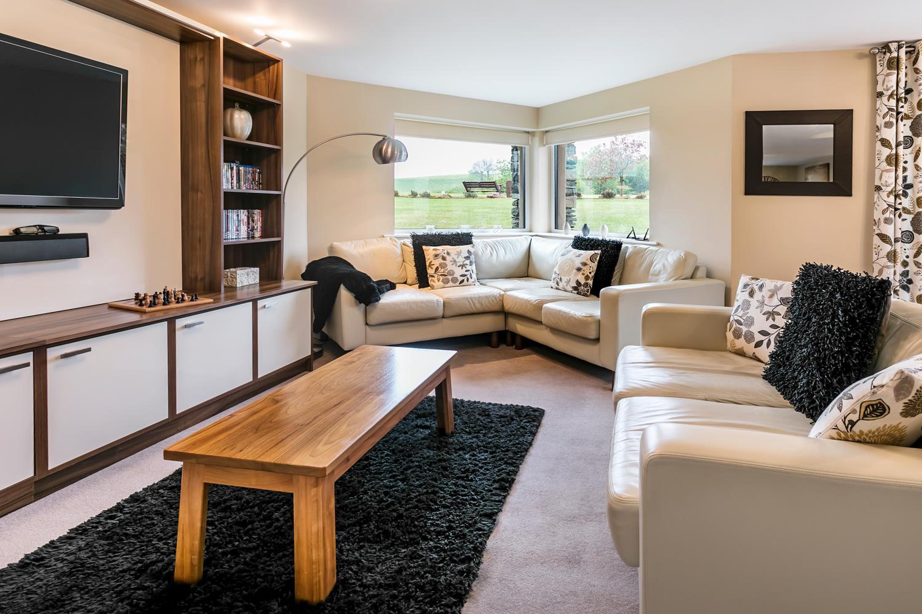 Golf Apartment @ Carus Green view 2