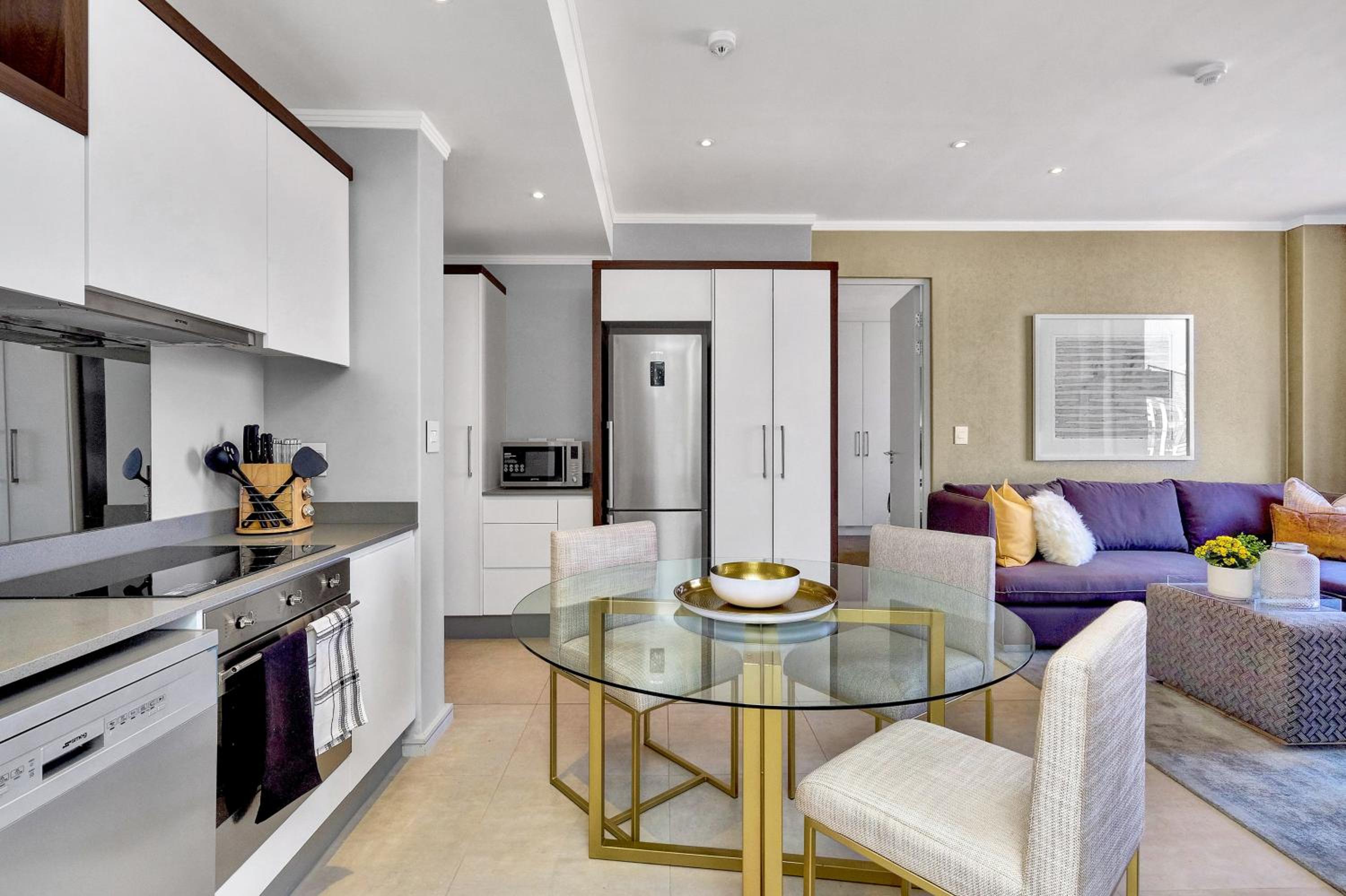 Sandton Apartment 15 West Road South