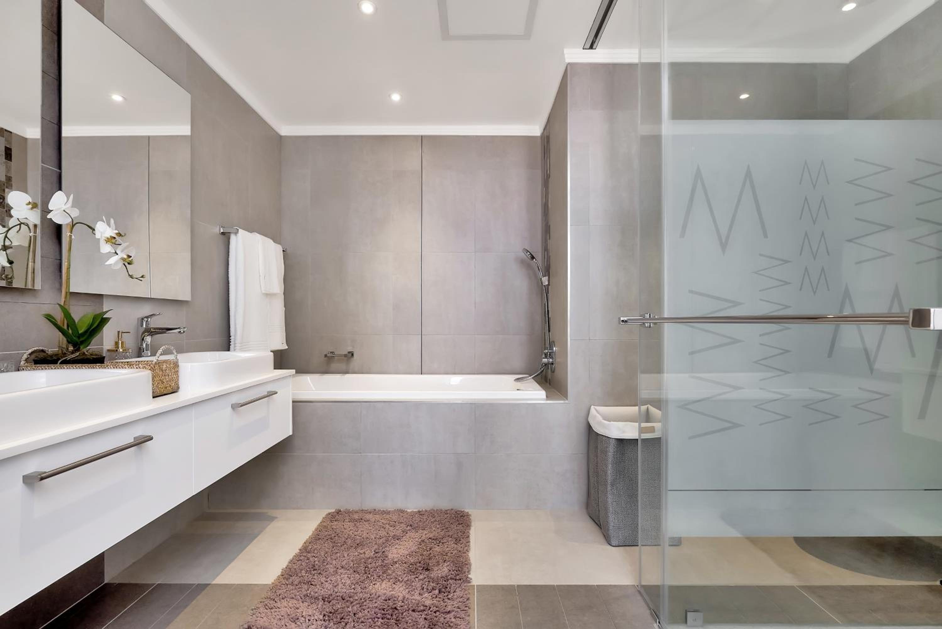 Sandton Apartment 15 West Road South