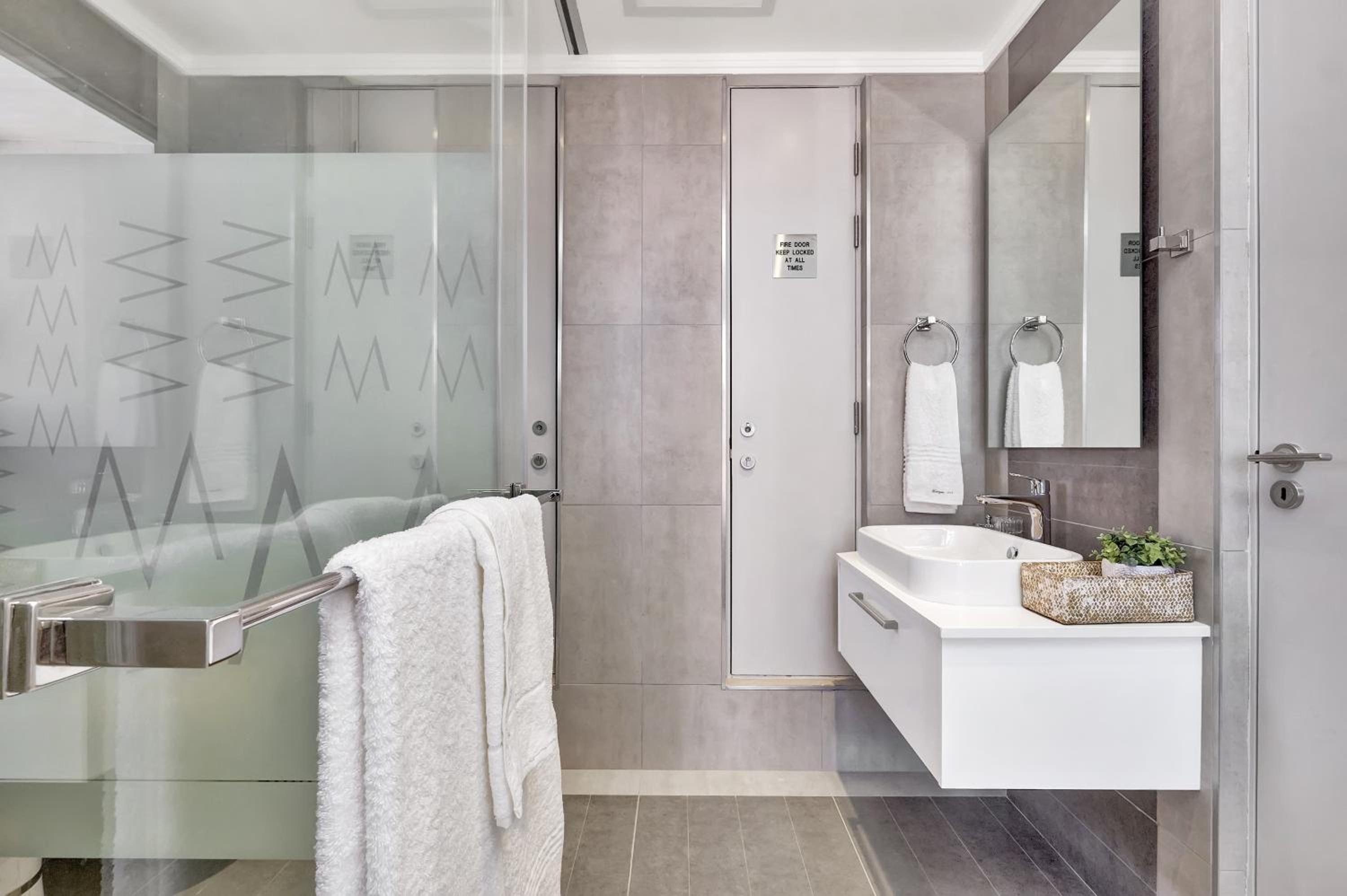 Sandton Apartment 15 West Road South