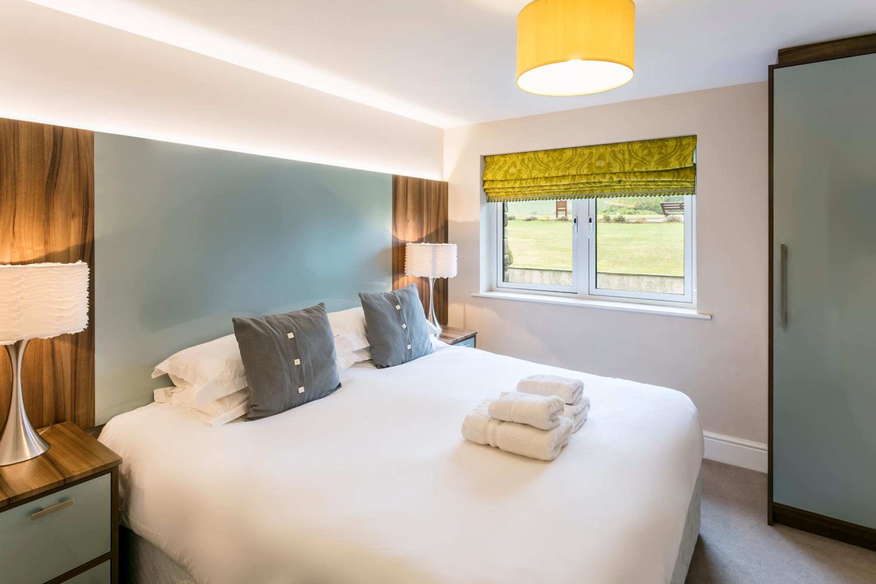 Golf Apartment @ Carus Green view 3