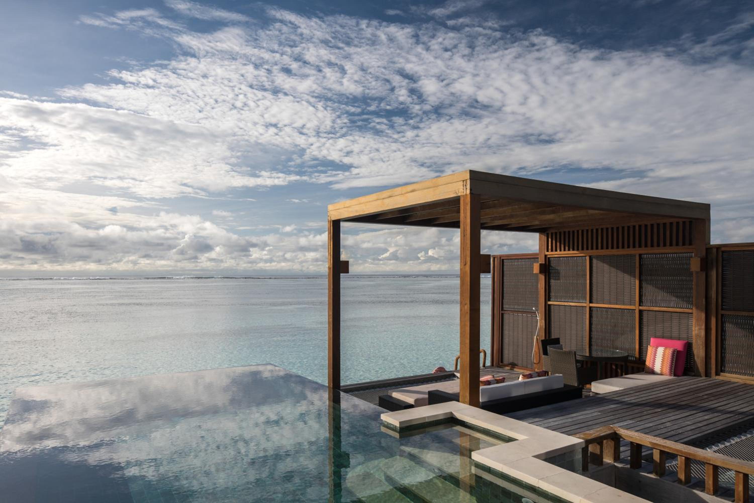 Four Seasons Resort Maldives at Kuda Huraa 6