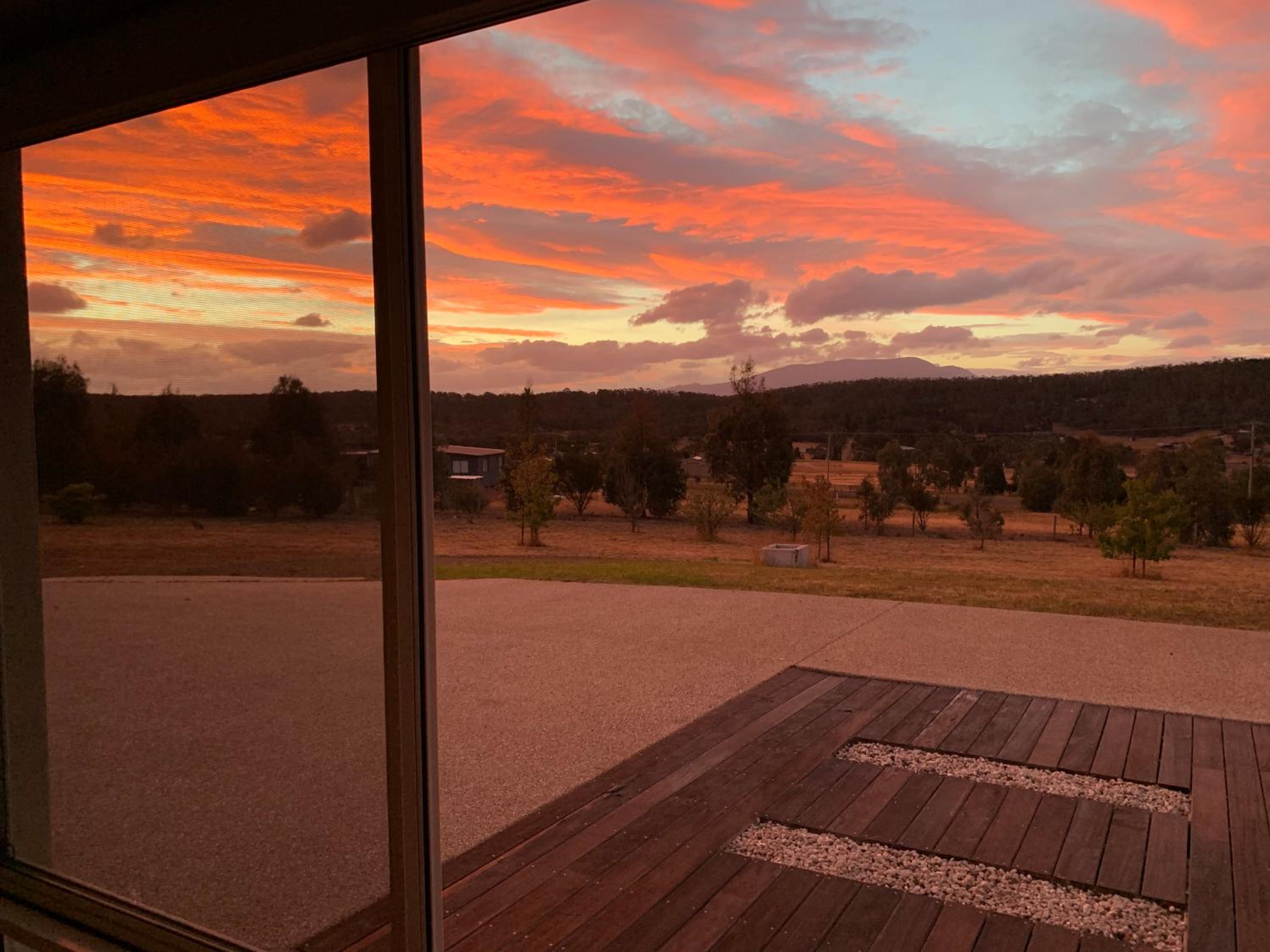 Couples Retreat with Mountain View Near Hobart