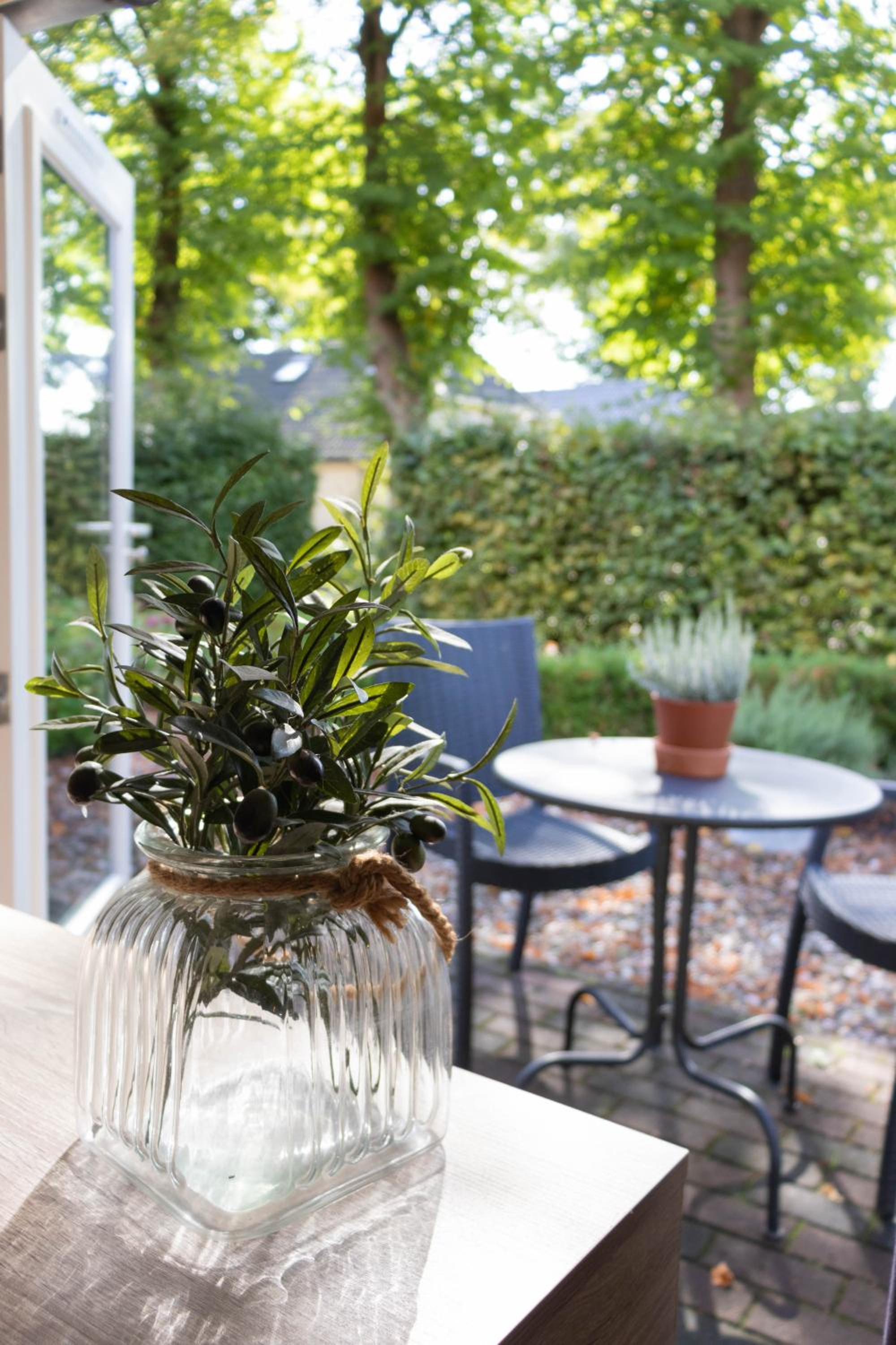 Bed & Breakfast Uiterburen view 2