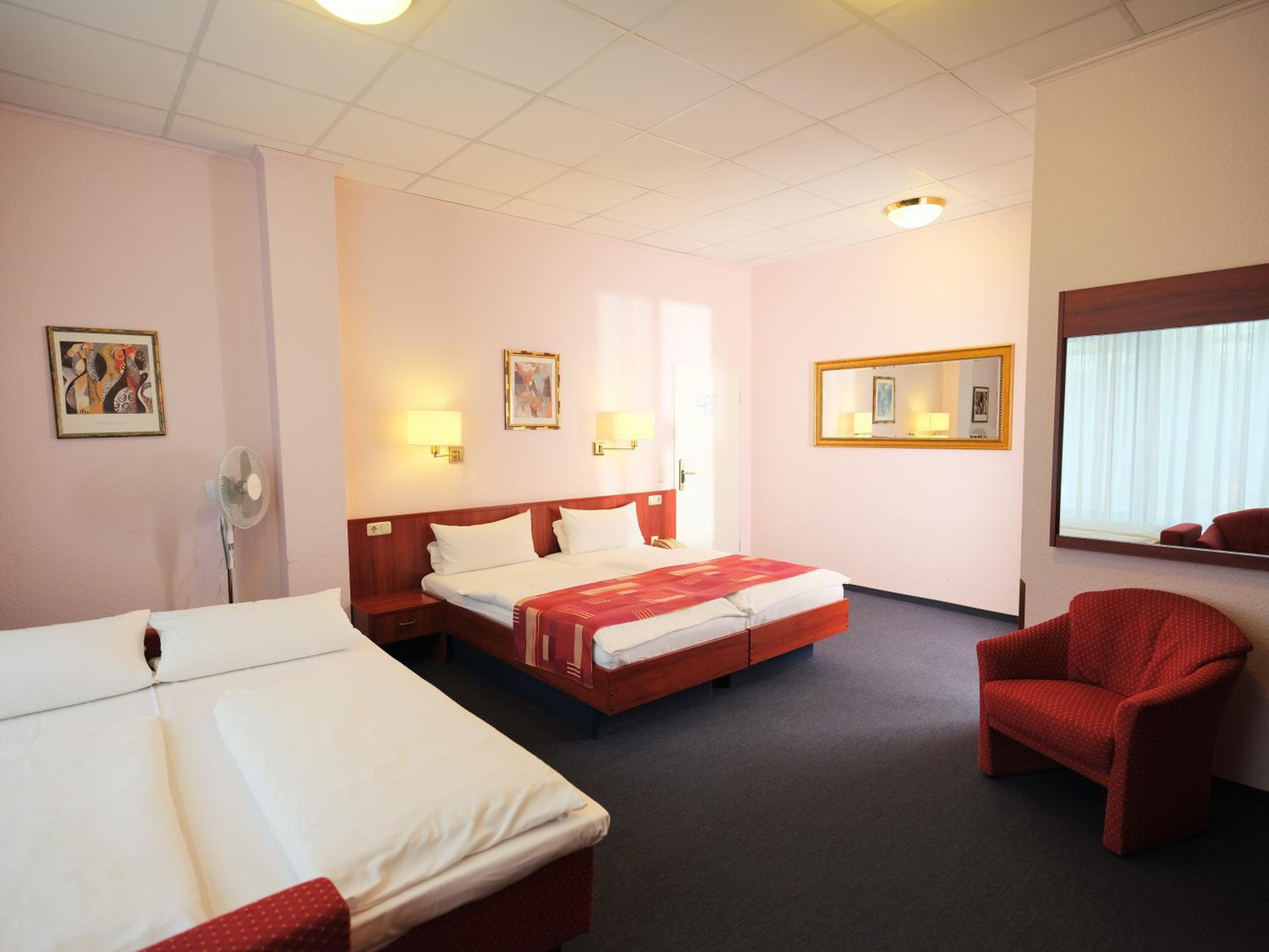 Hamburg Vacations - Cabo Nonsmoking-Hotel  - Property Image 3