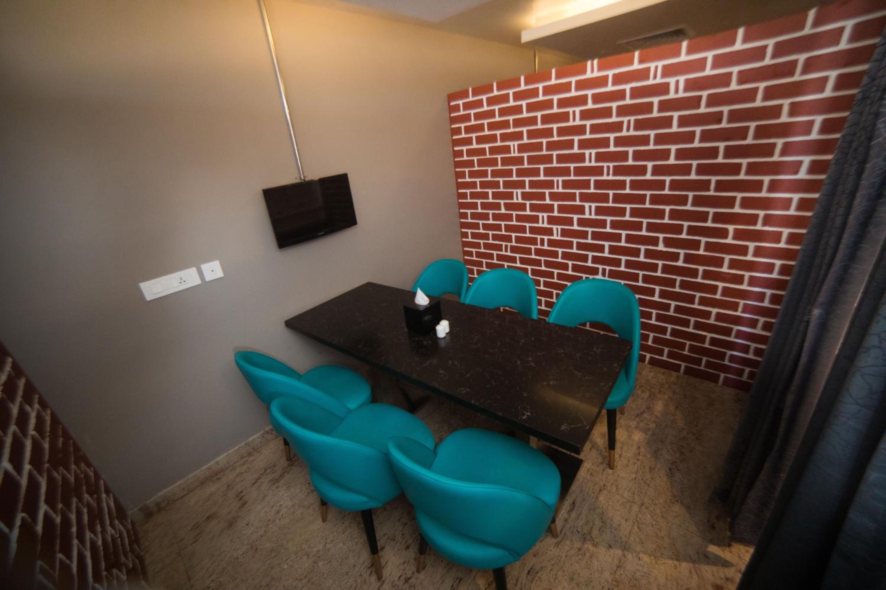 meeting & event spaces