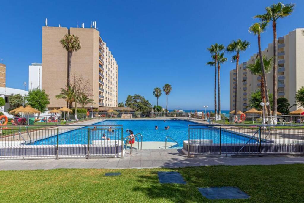 797 Holiday Rentals - Amplio estudio en Puerto Marina view 2