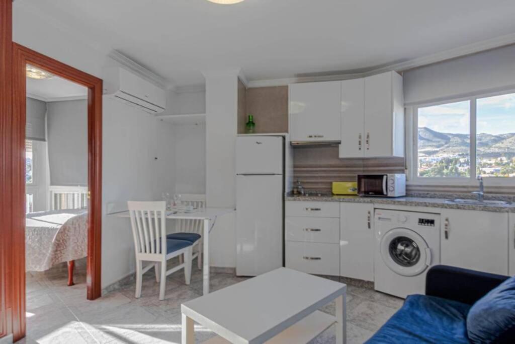 797 Holiday Rentals - Amplio estudio en Puerto Marina view 3
