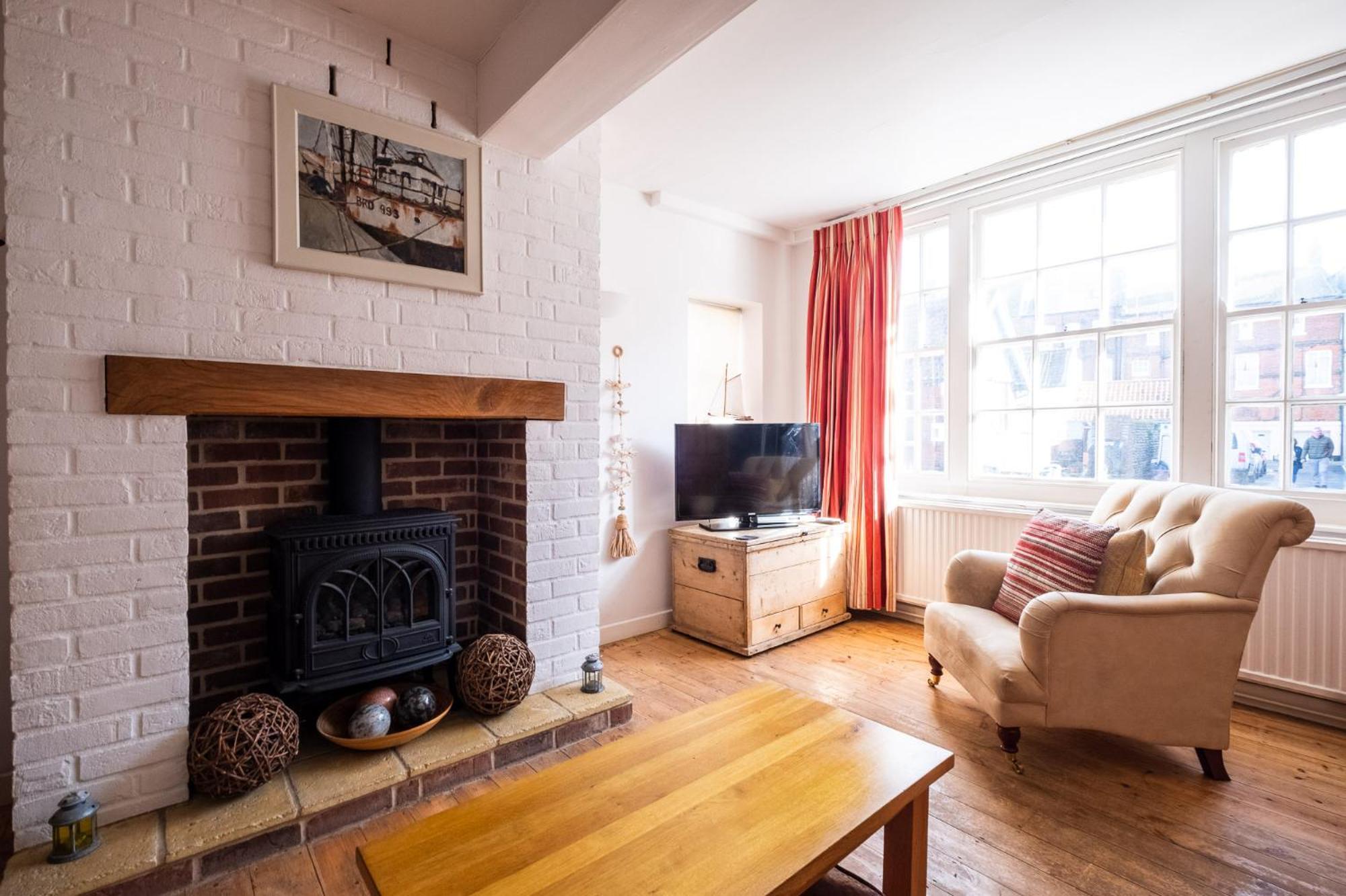 The Old Gordon House - High Street location close to the beach and town amenities - Aldeburgh Coastal Cottages view 4