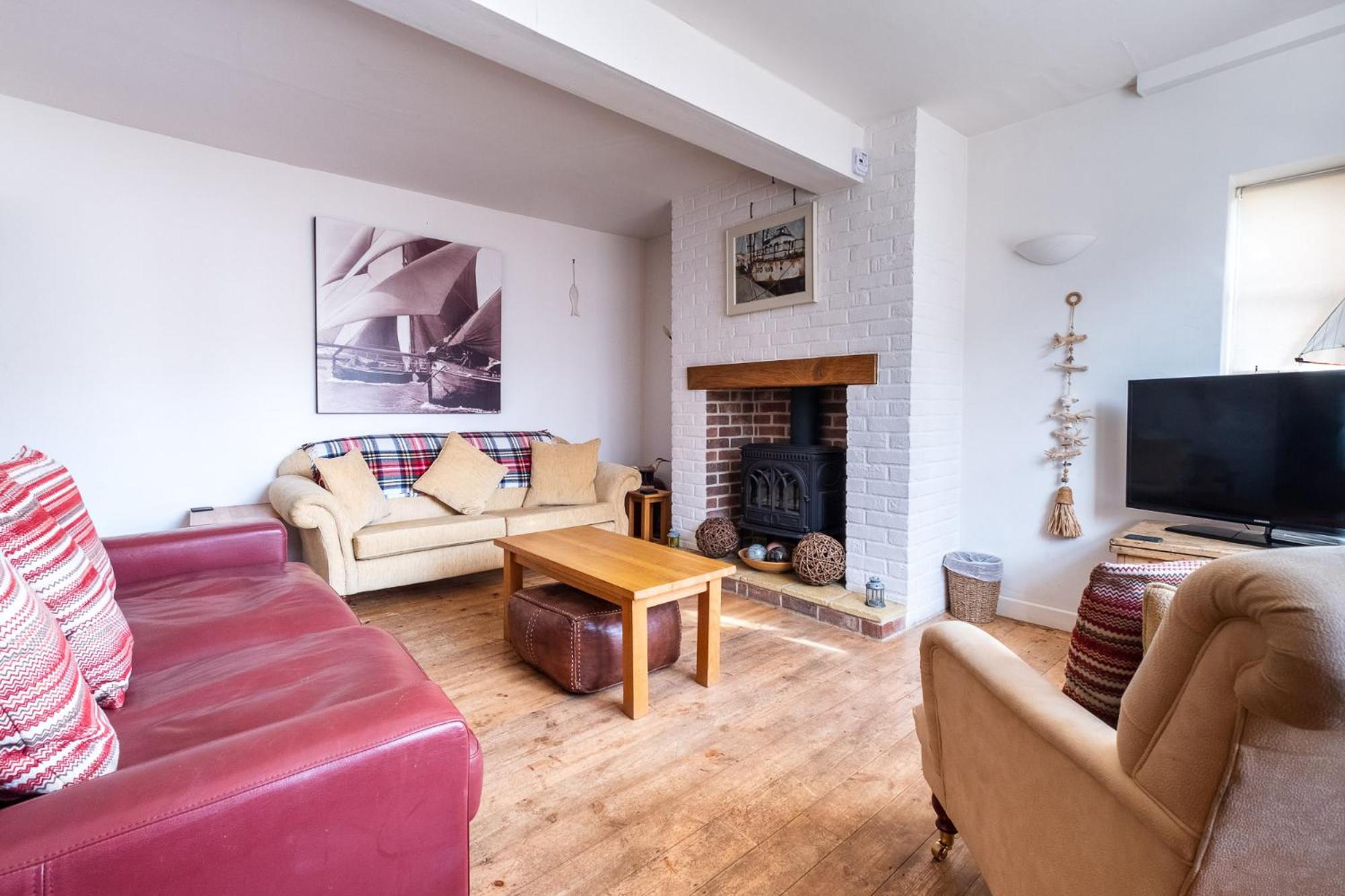 The Old Gordon House - High Street location close to the beach and town amenities - Aldeburgh Coastal Cottages view 5