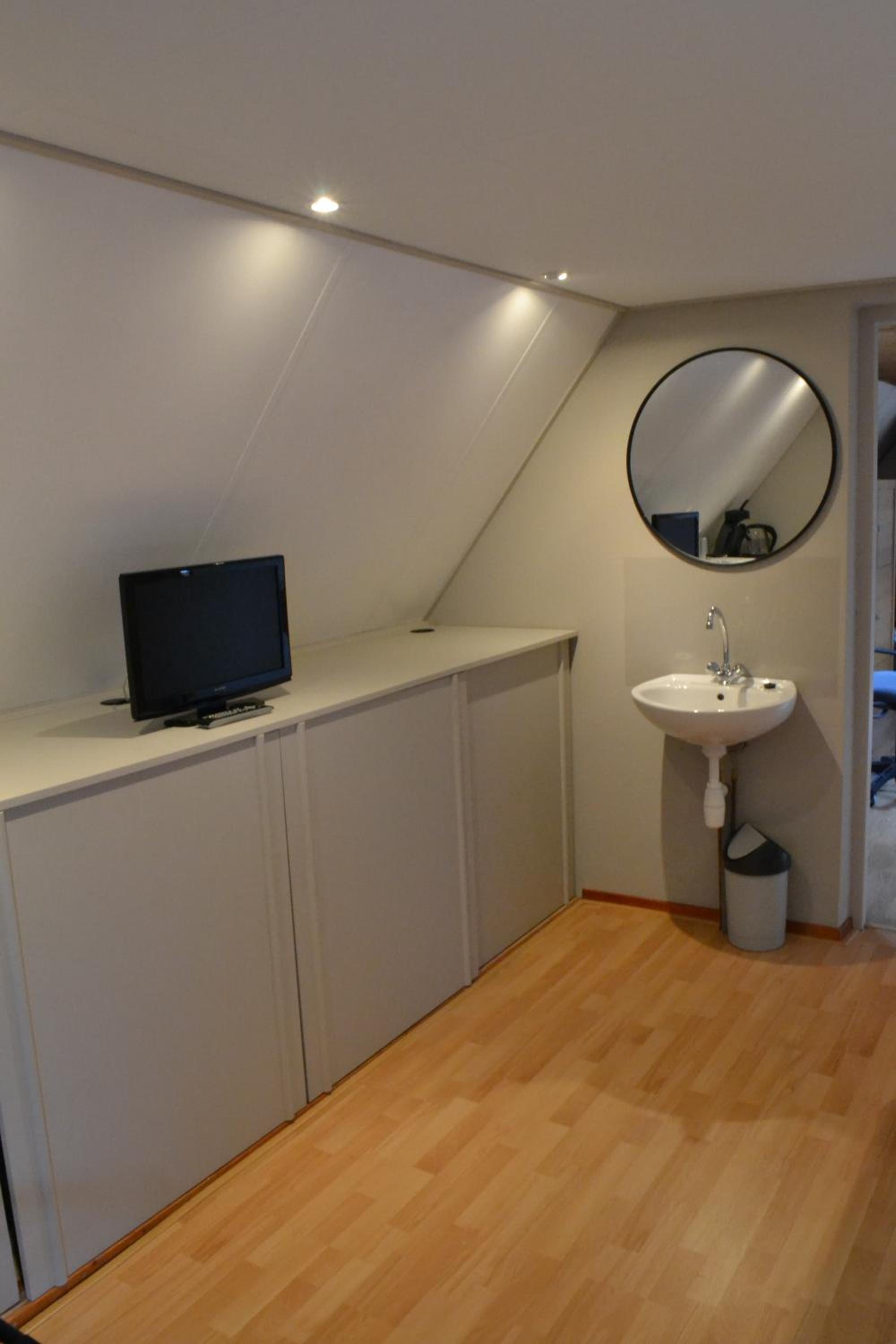 Photo 16