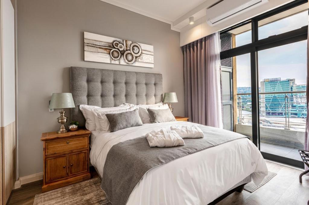 Menlyn Maine Residence Unit 1419 & 1028 view 3