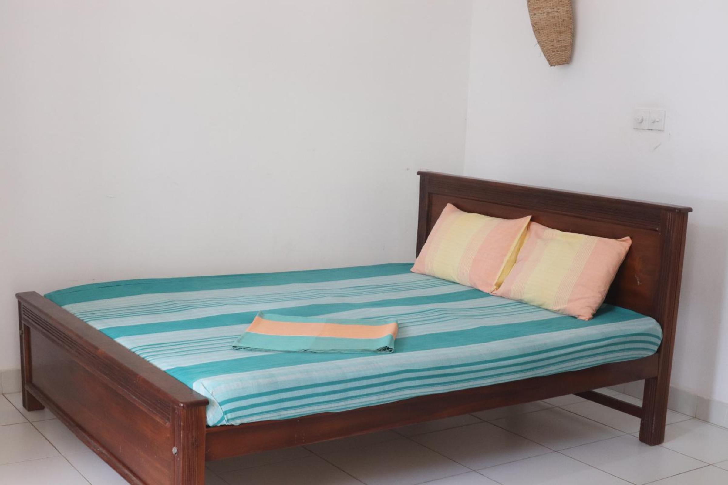 Long Beach Guest House
