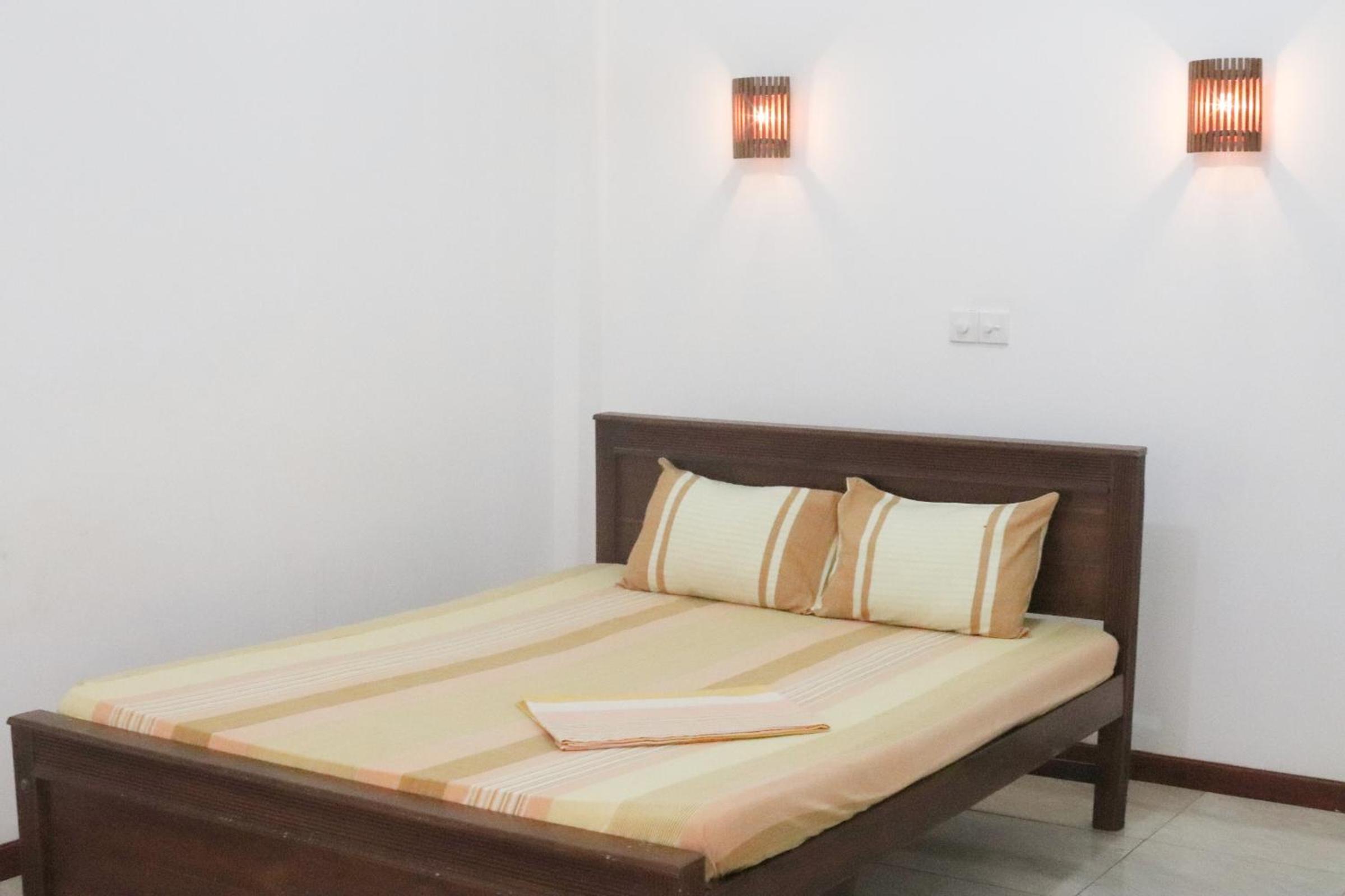 Long Beach Guest House