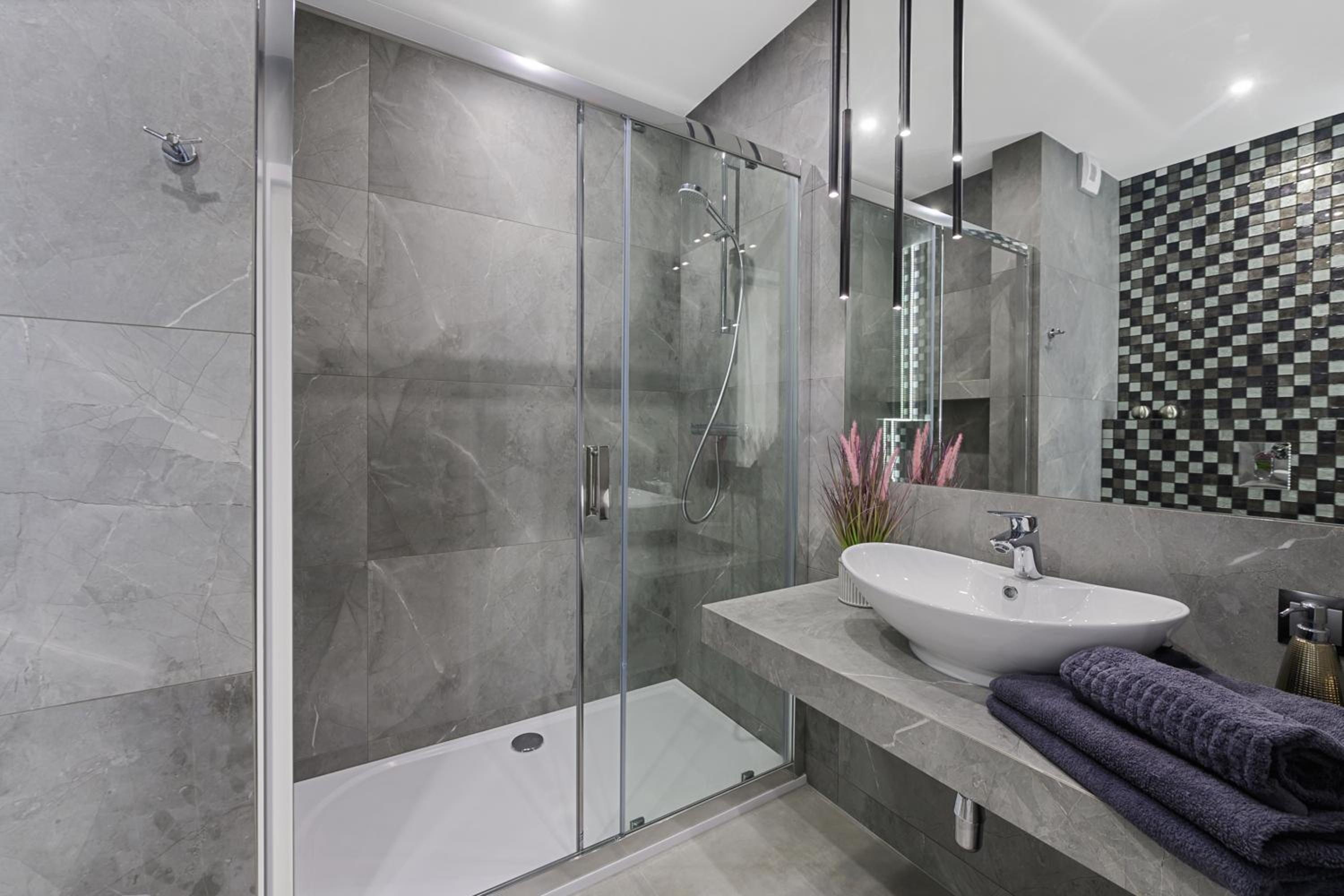 GATE OF CITY CENTRE Apartment by PinPoint view 4