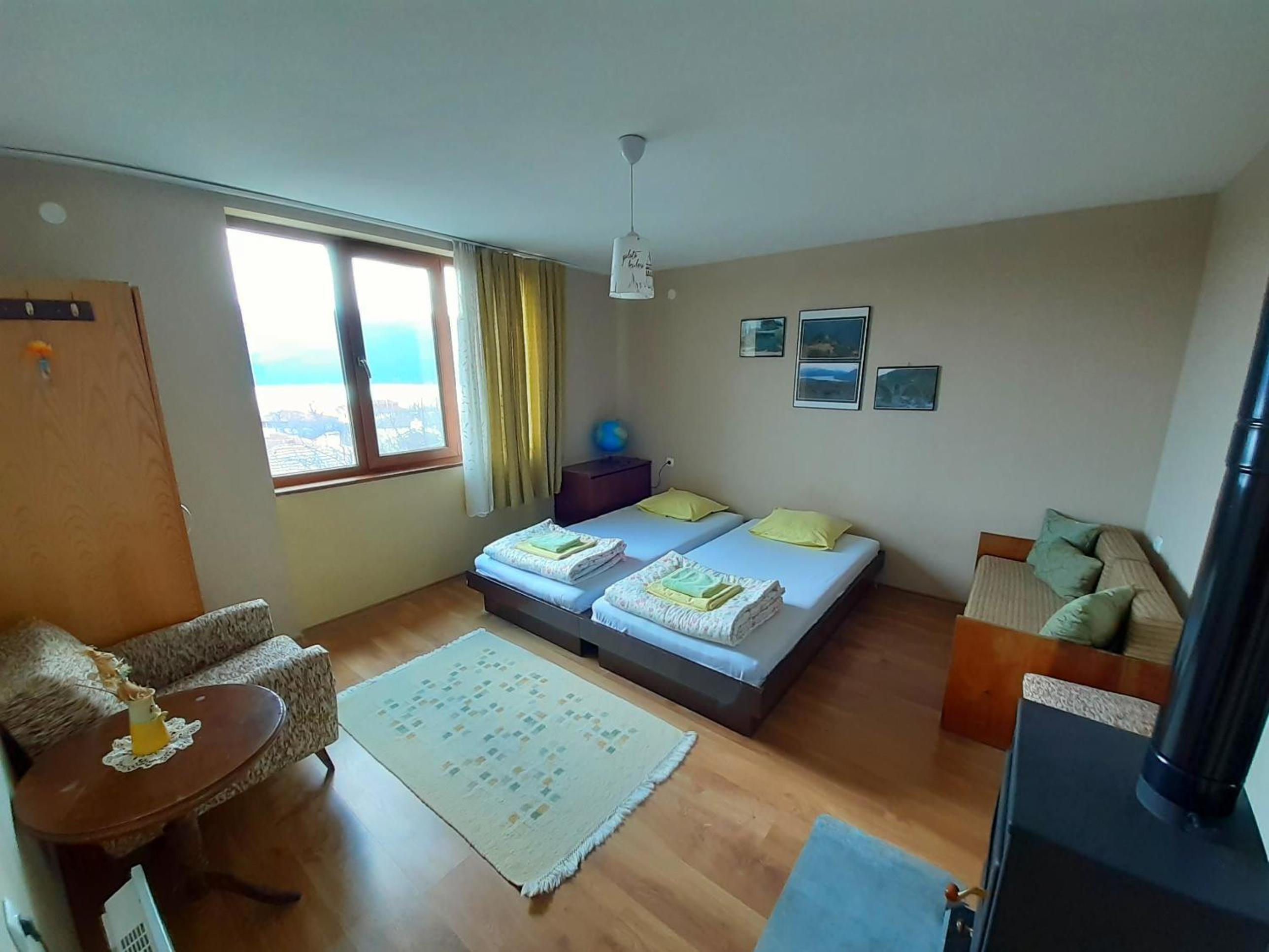 Mihaela Lake Retreat