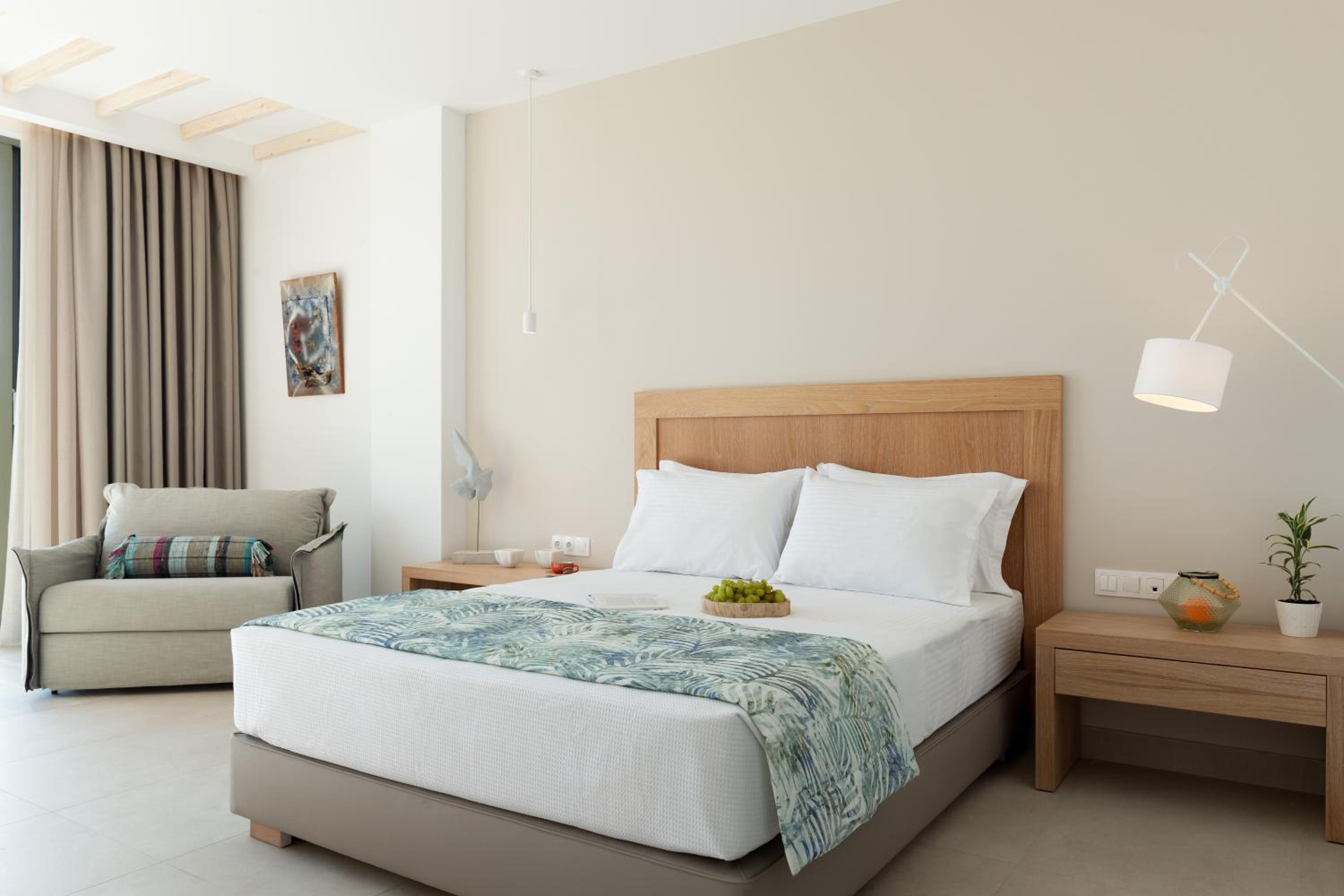 Cavo Delea Villas & Suites view 2