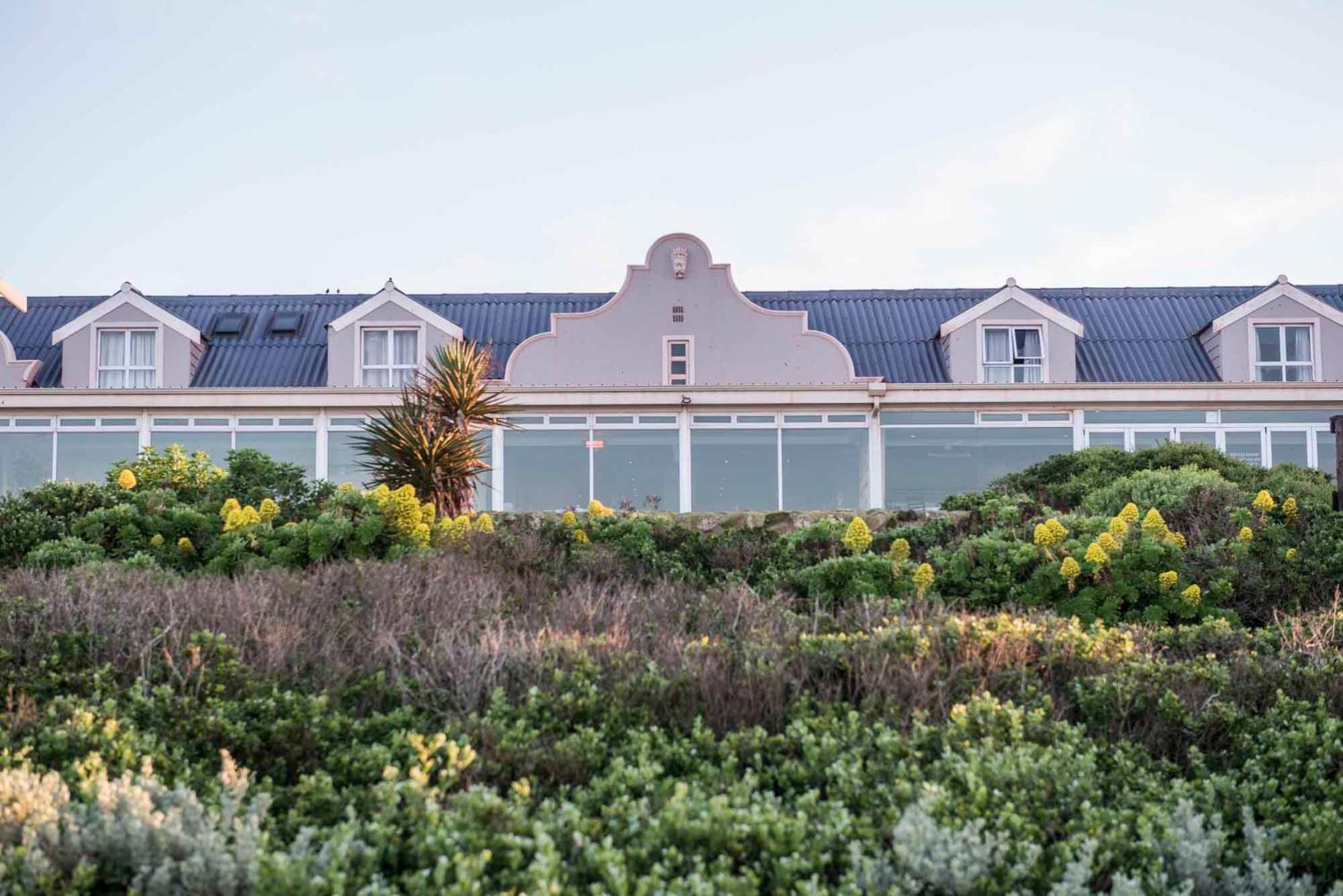 Blue Bay Lodge