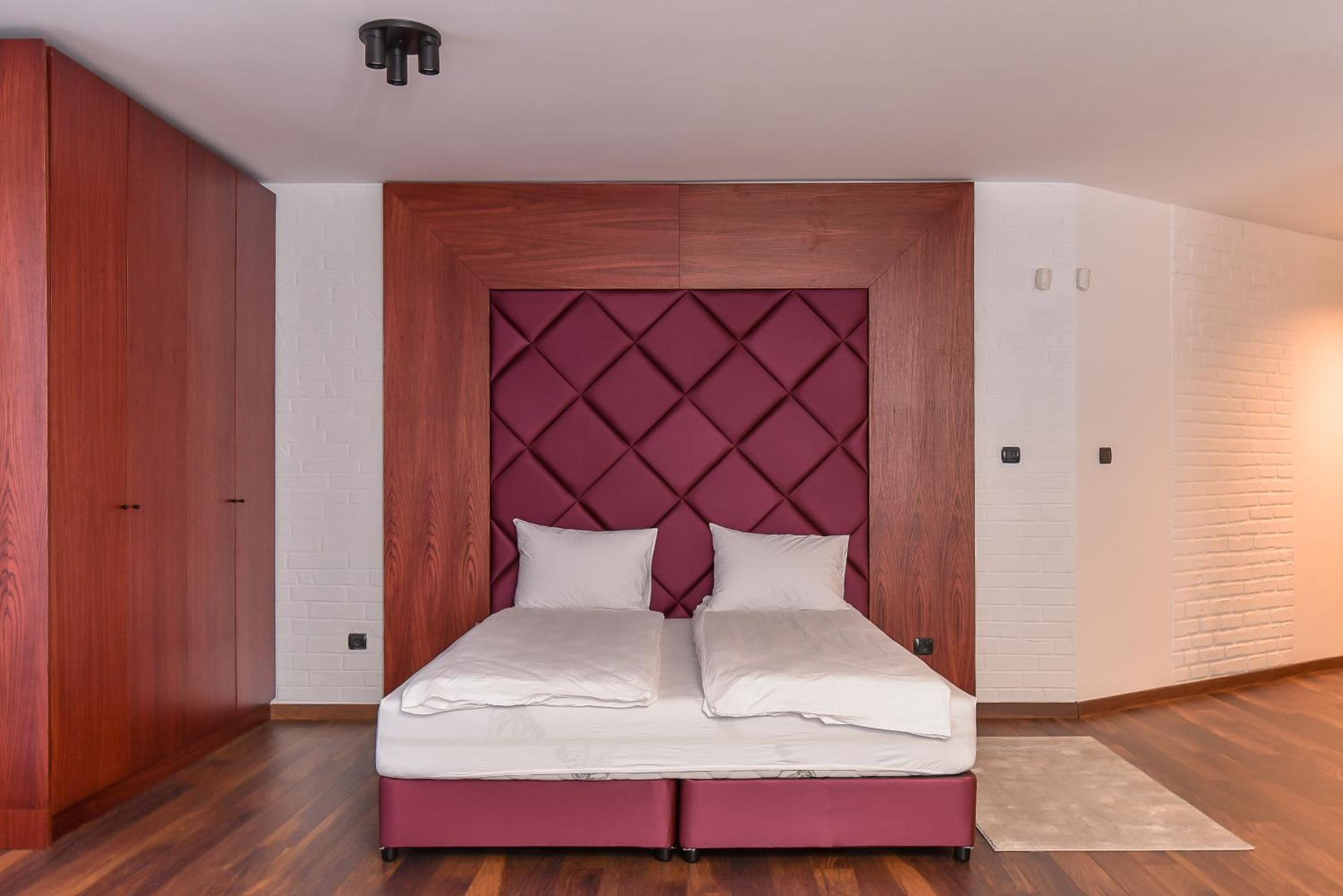 R34 Boutique Suites Boyana