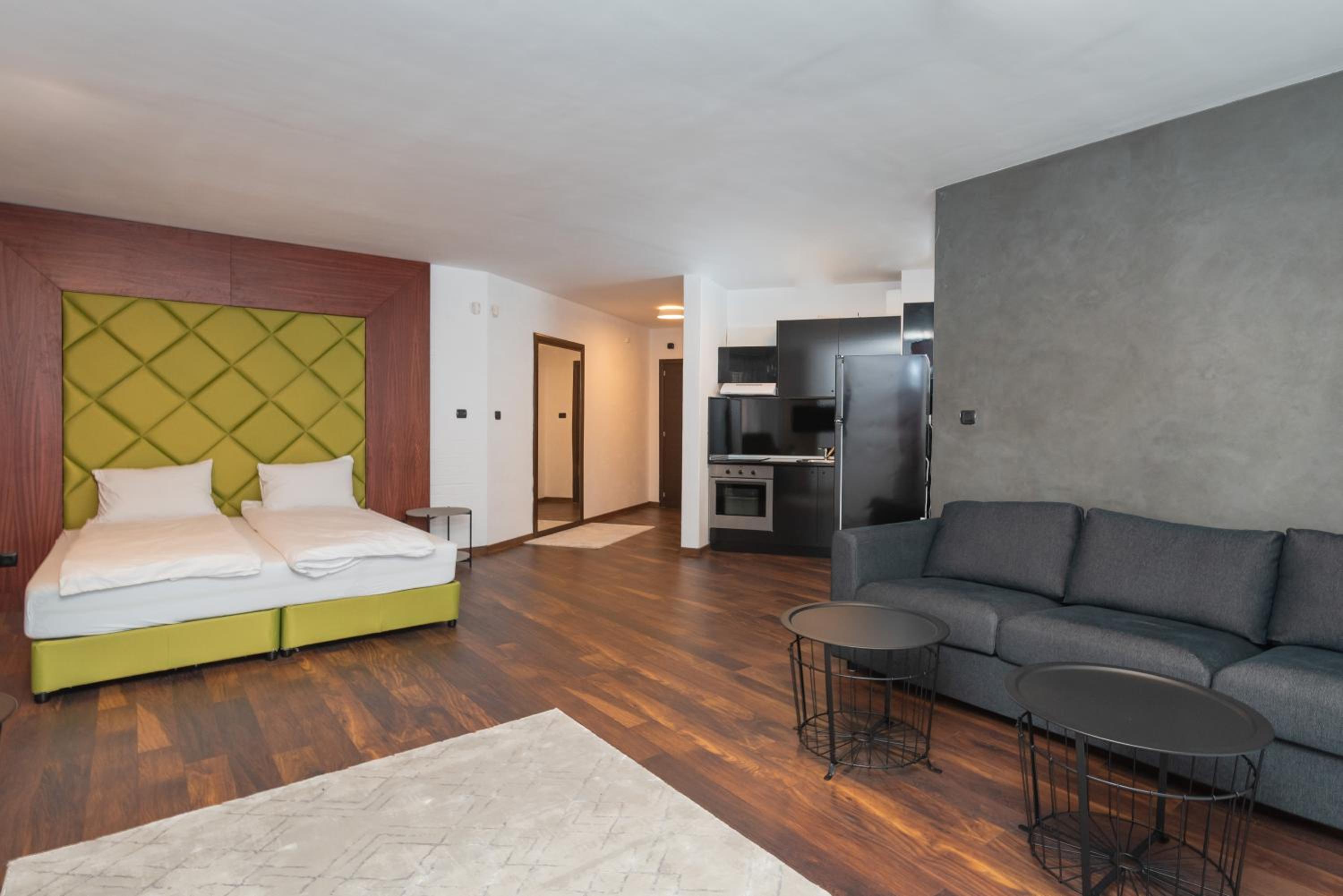 R34 Boutique Suites Boyana