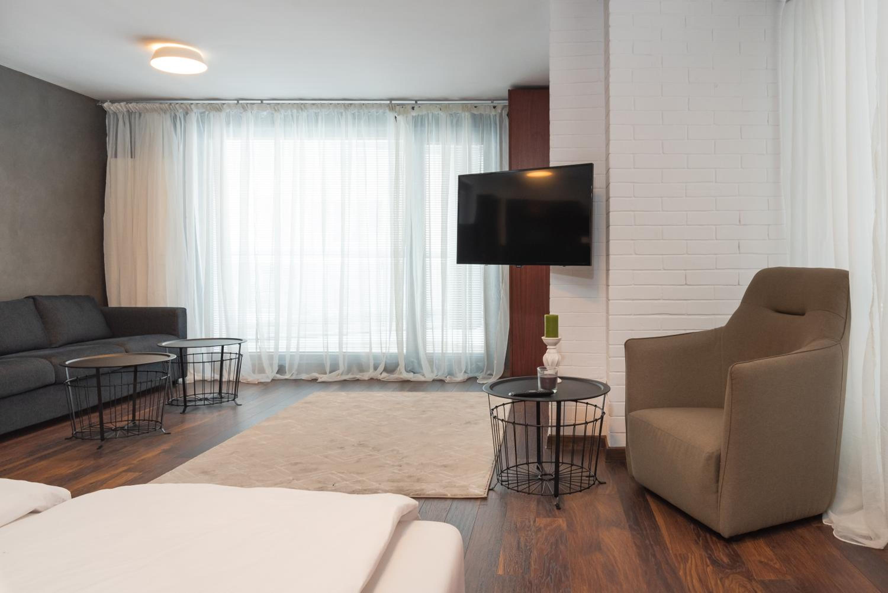 R34 Boutique Suites Boyana