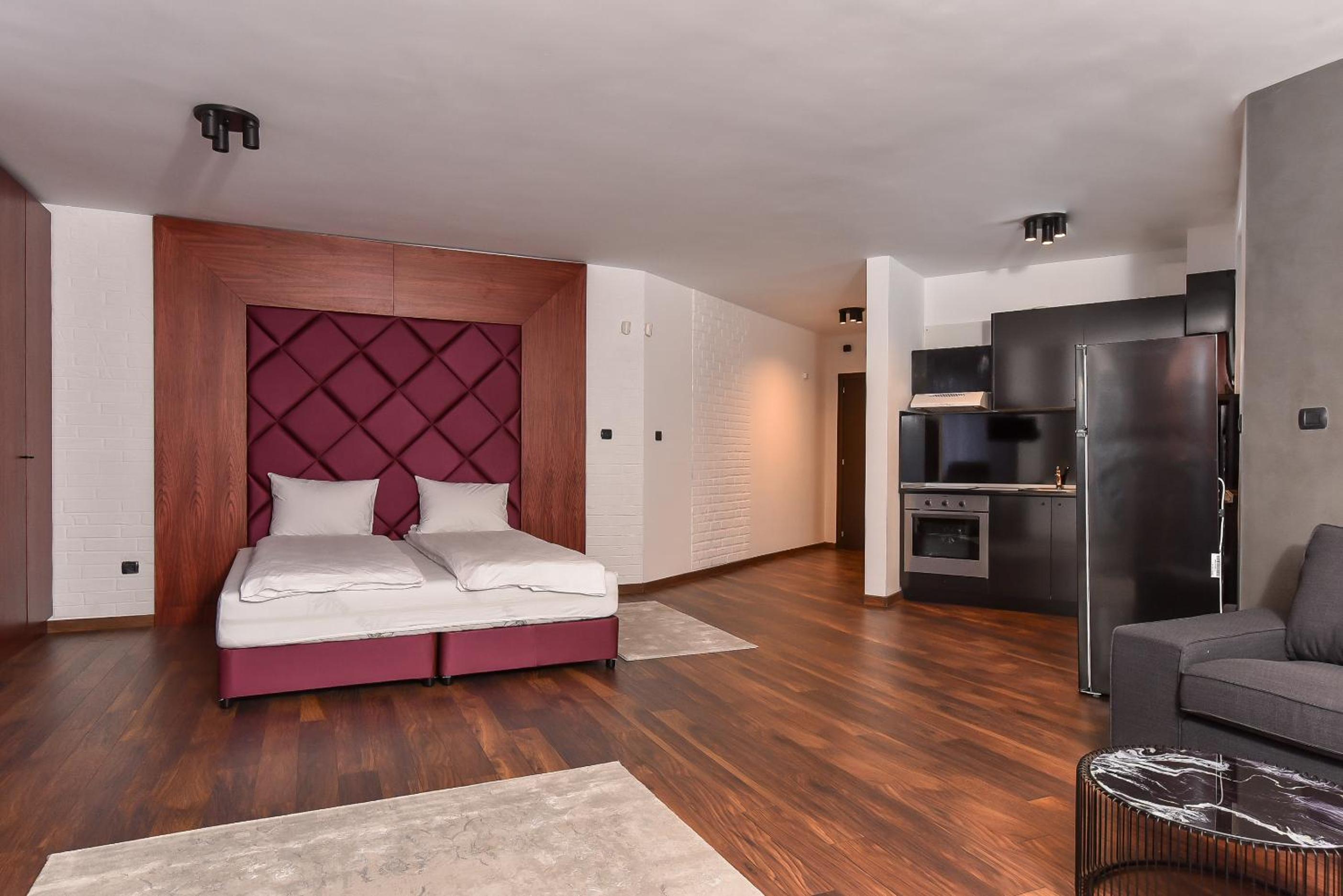 R34 Boutique Suites Boyana
