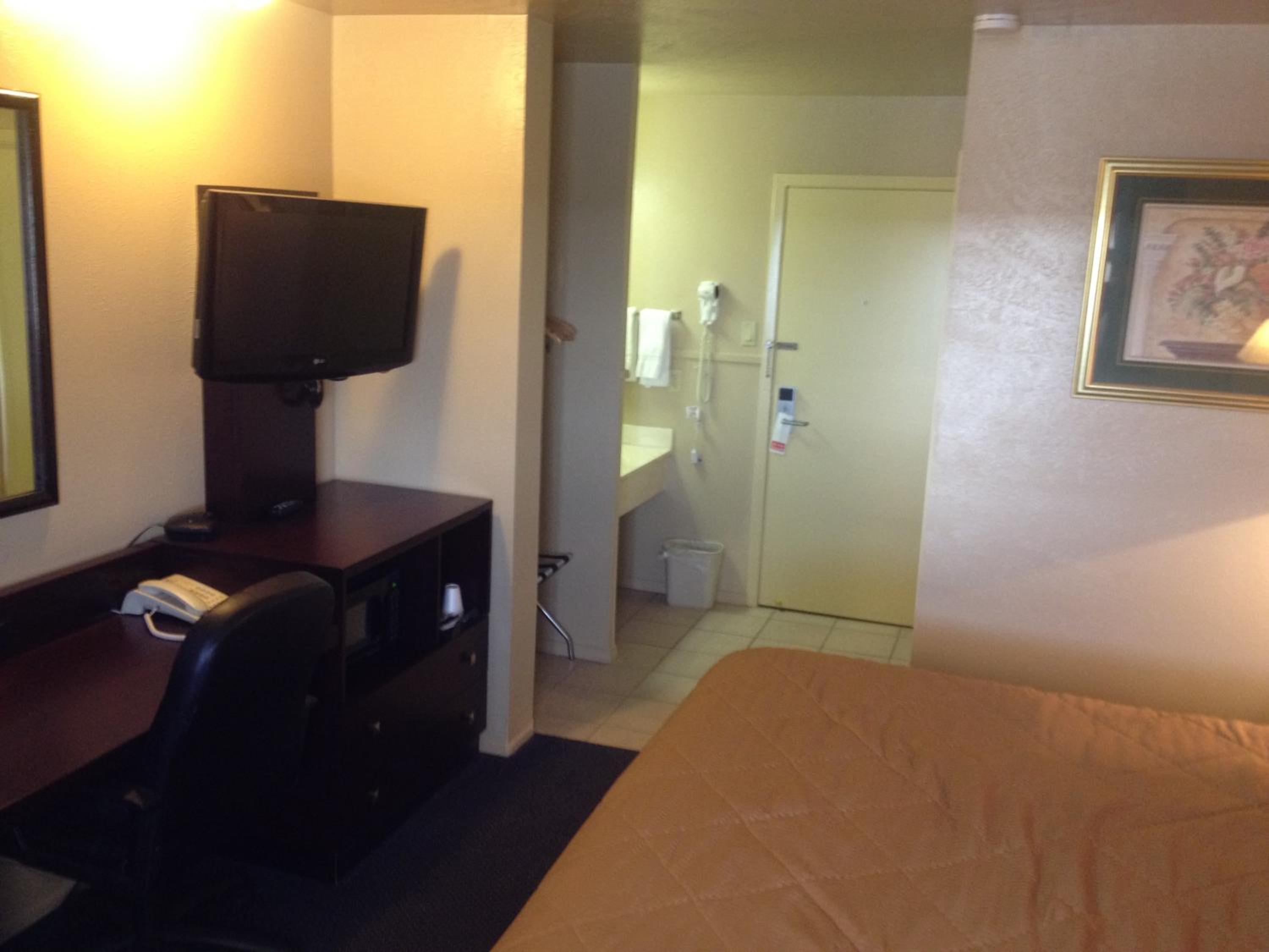 Colonial Inn Monahans TX view 2