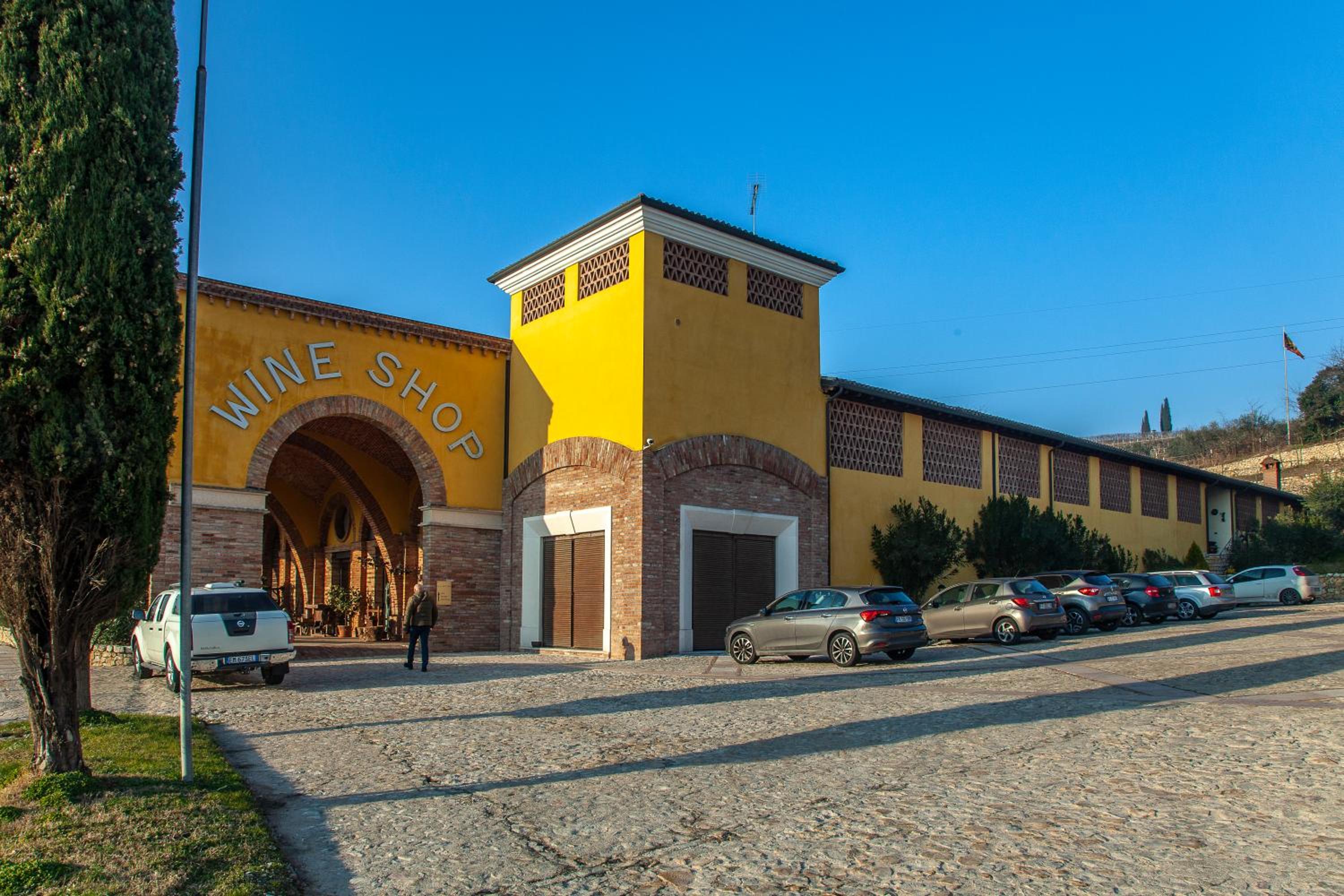Monte Tondo Winery view 4