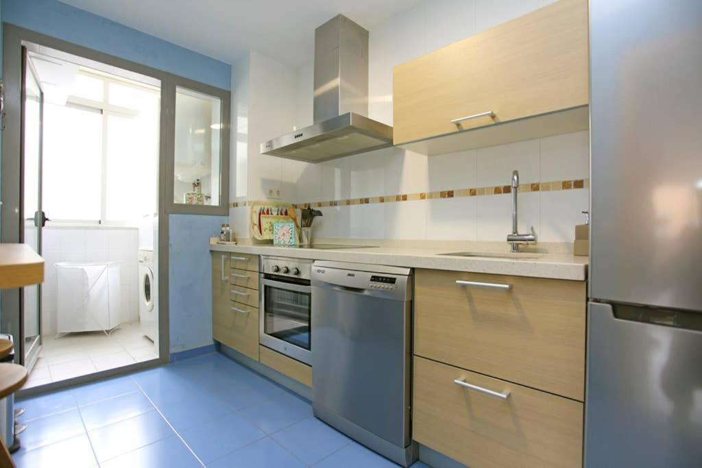 Love Rent4 Málaga Ático con terraza y vistas, parking gratuito