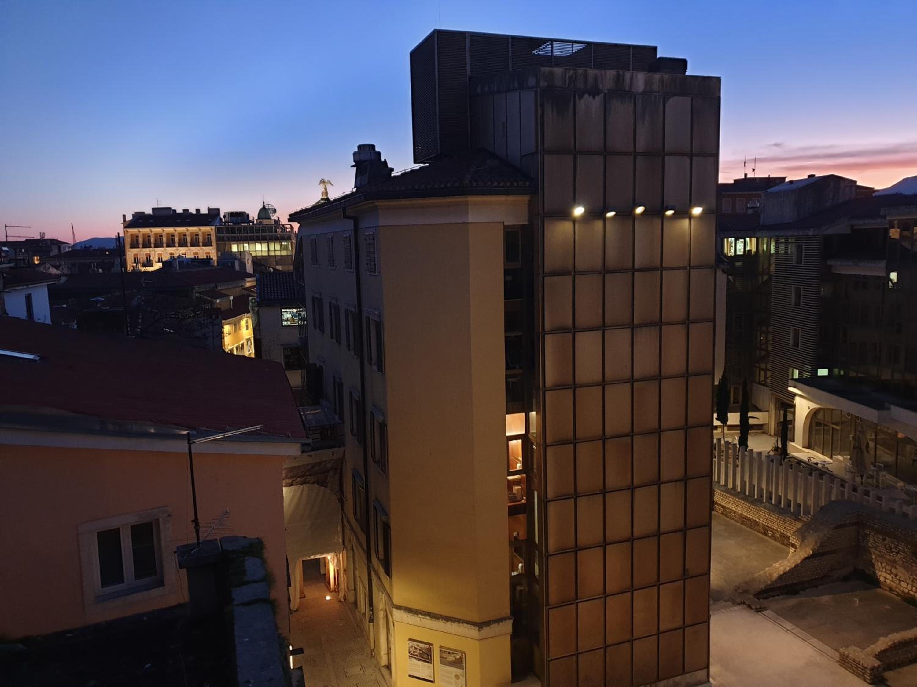 Apartment Evie - Central Historical Quarter by Irundo view 3