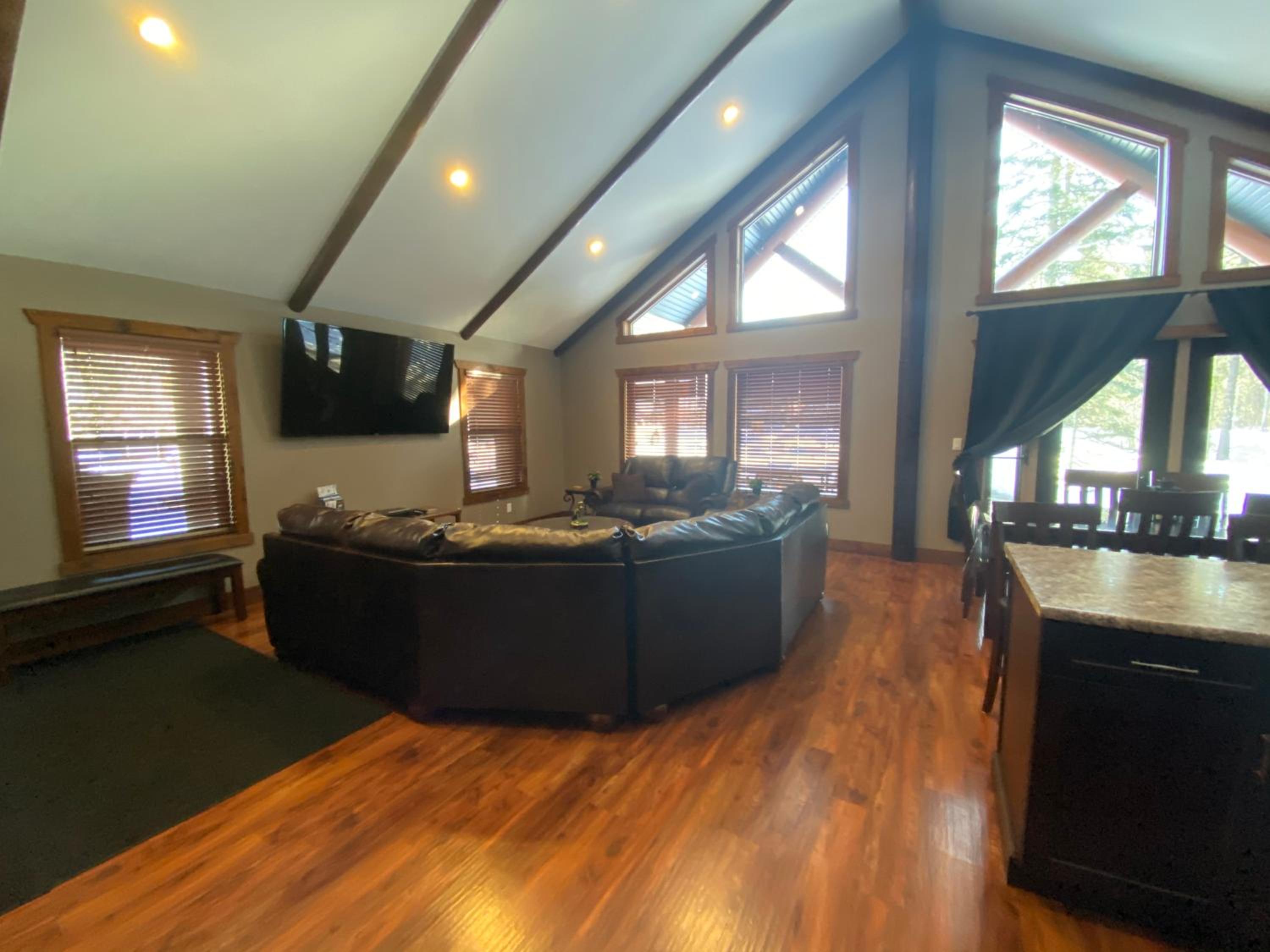 Grizzly Den