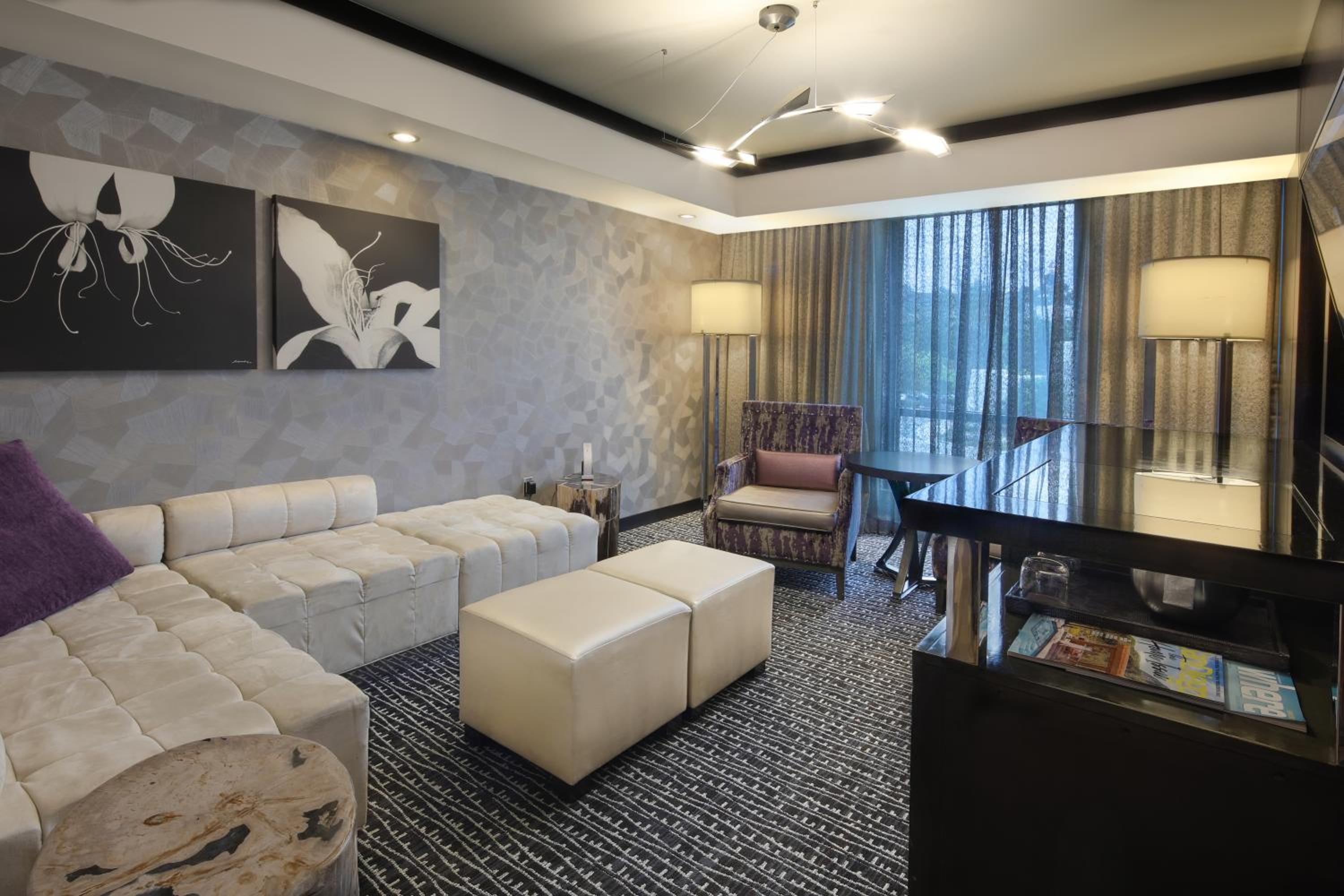 Viejas Casino & Willows Hotel
