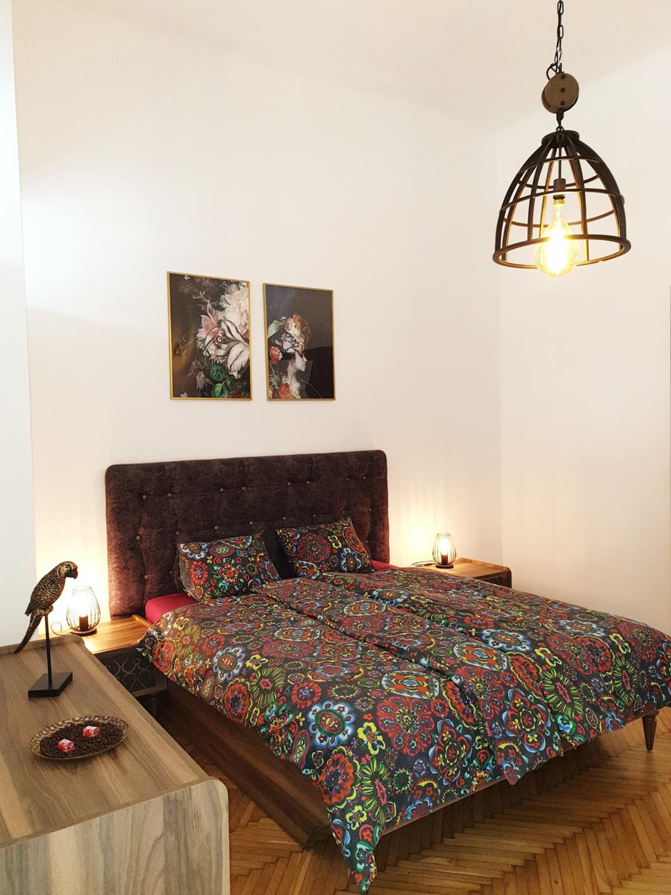 Sunny and spacious apartment near city centre