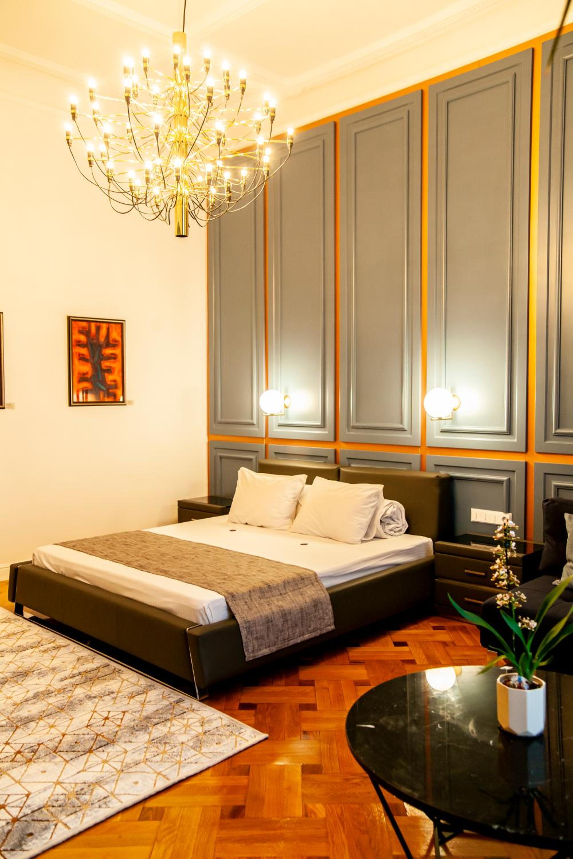 Matei Corvin Apartment
