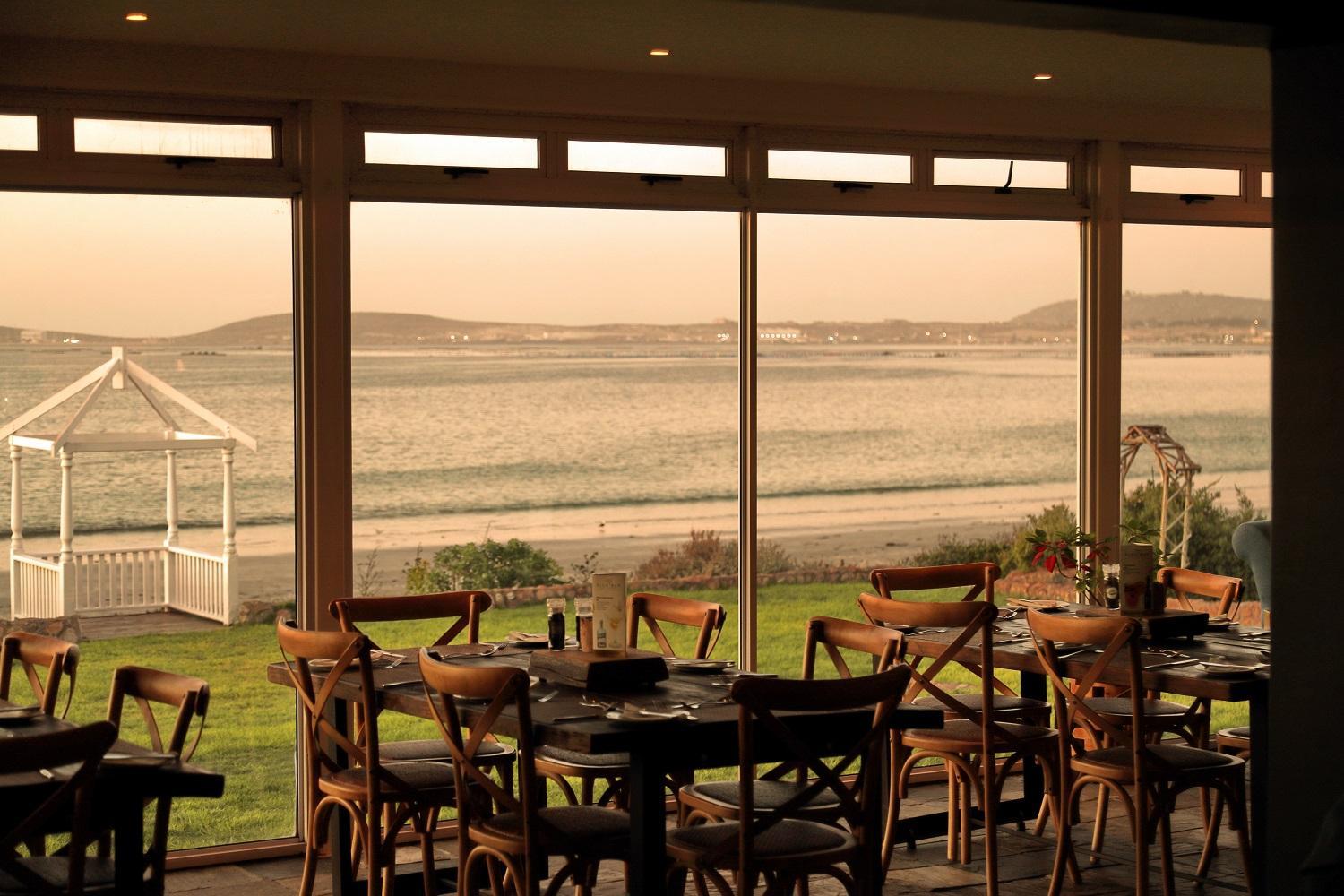 Blue Bay Lodge