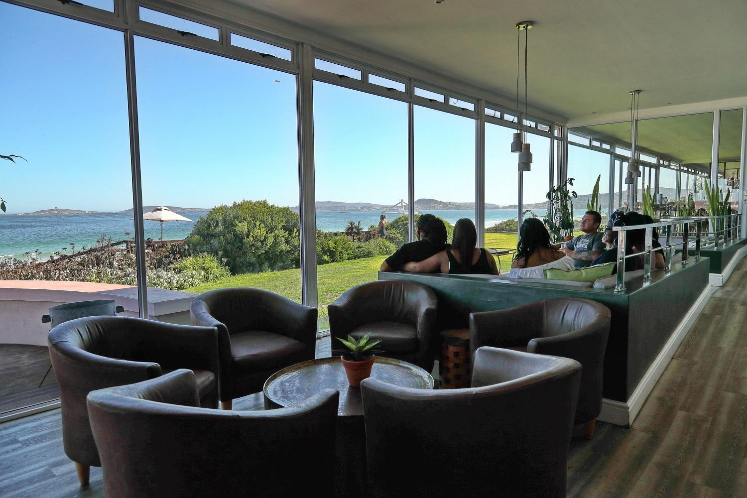 Blue Bay Lodge