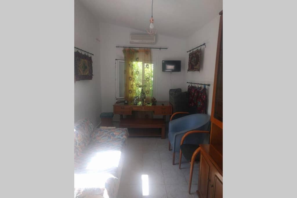 Irinis Cottage view 3