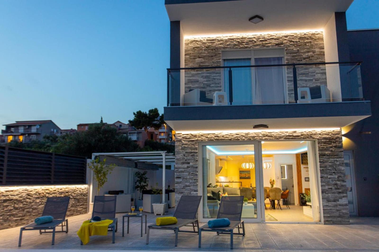 Villa DVORI view 4