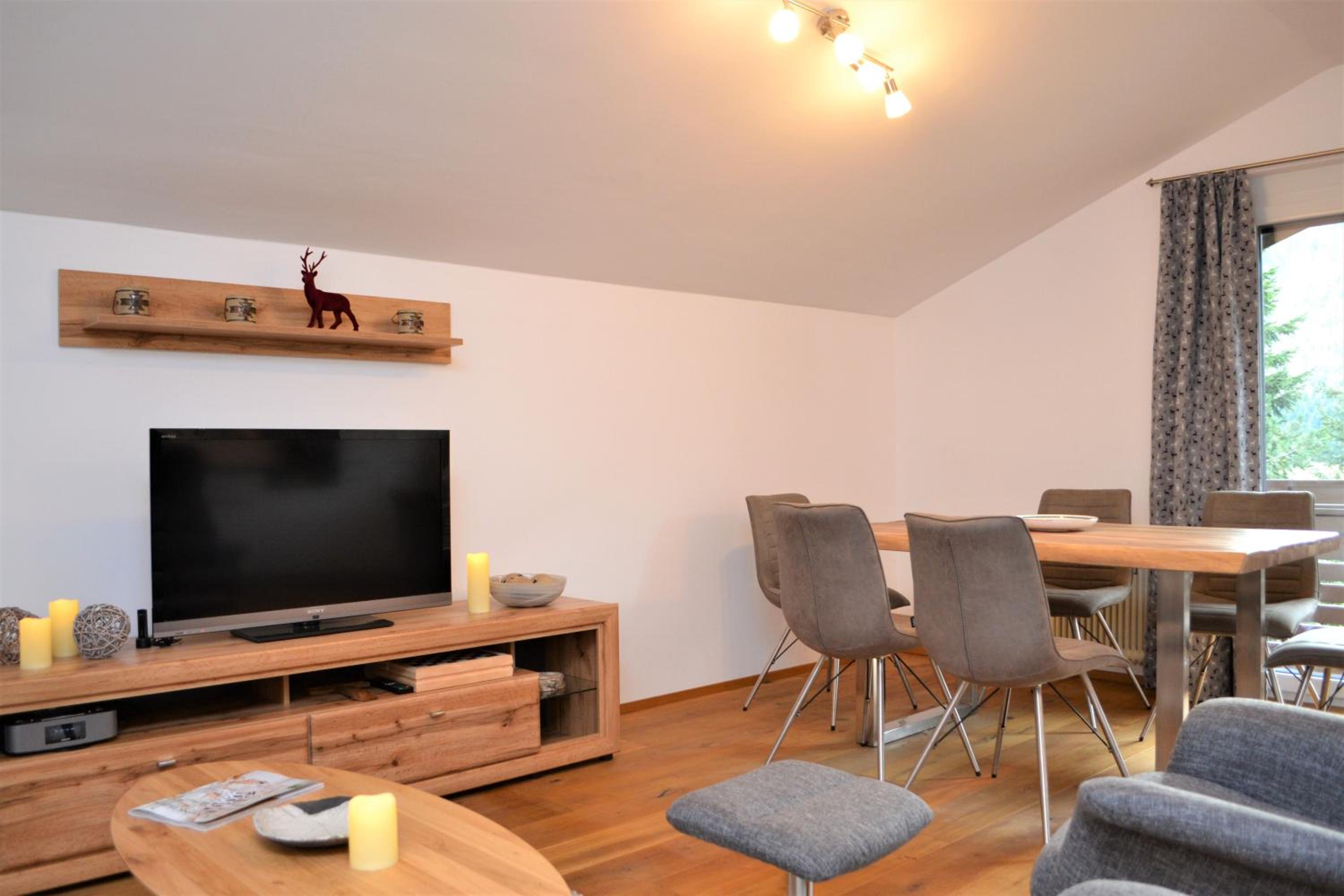 Ferienwohnung mit Seeblick, Unterach am Attersse view 2