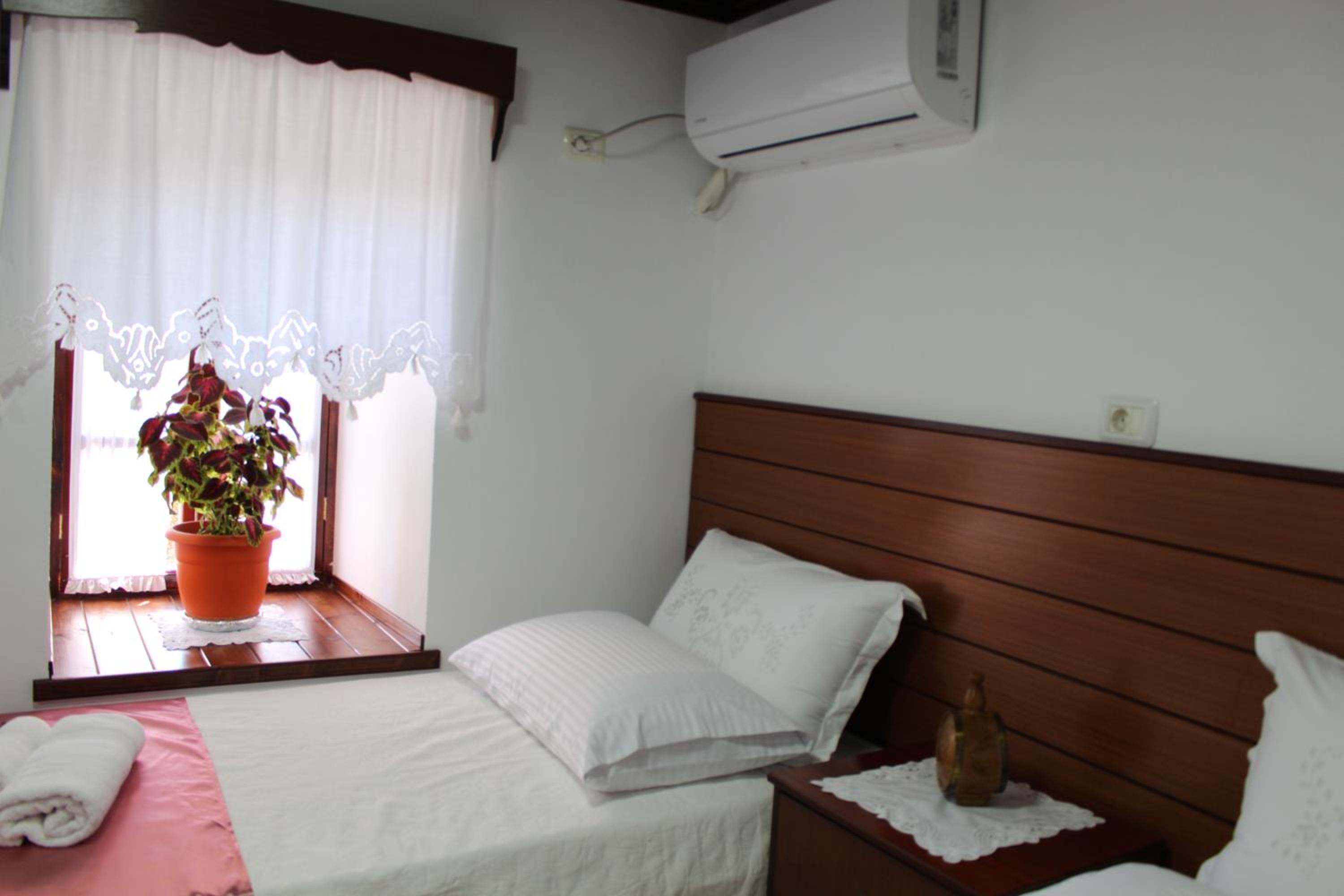 Yuri Guest House