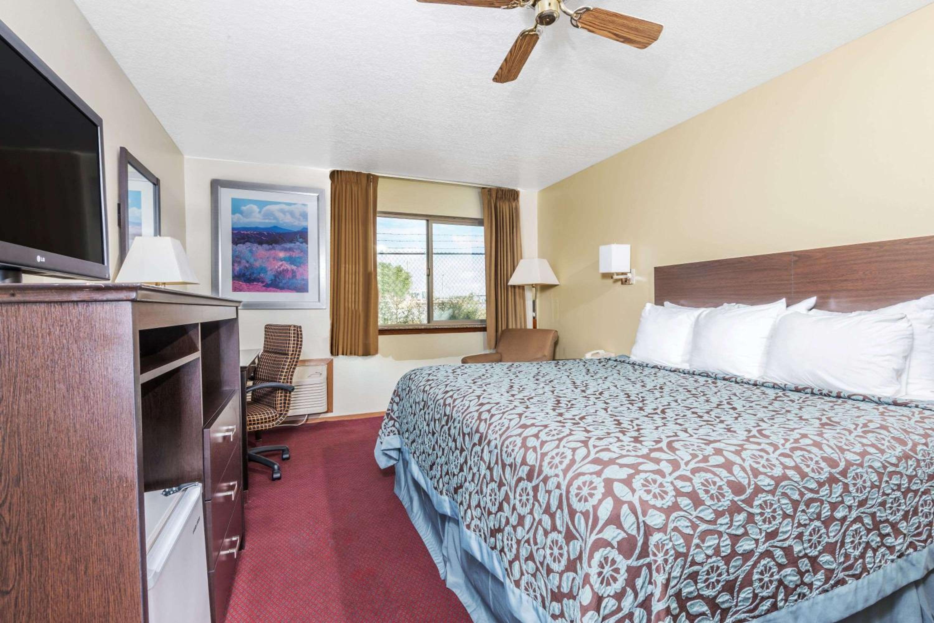Pueblo Vacations - Days Inn by Wyndham Pueblo - Property Image 4